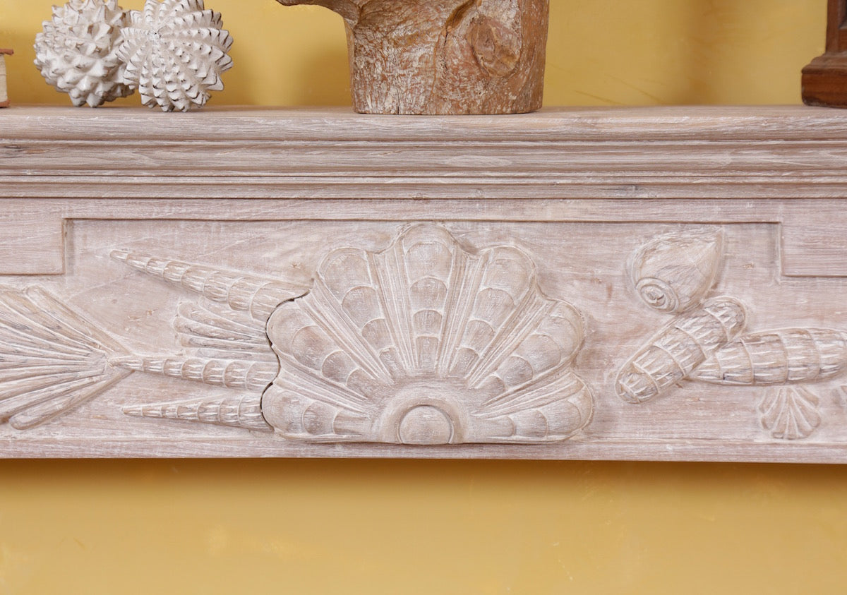 Lowther Mantel