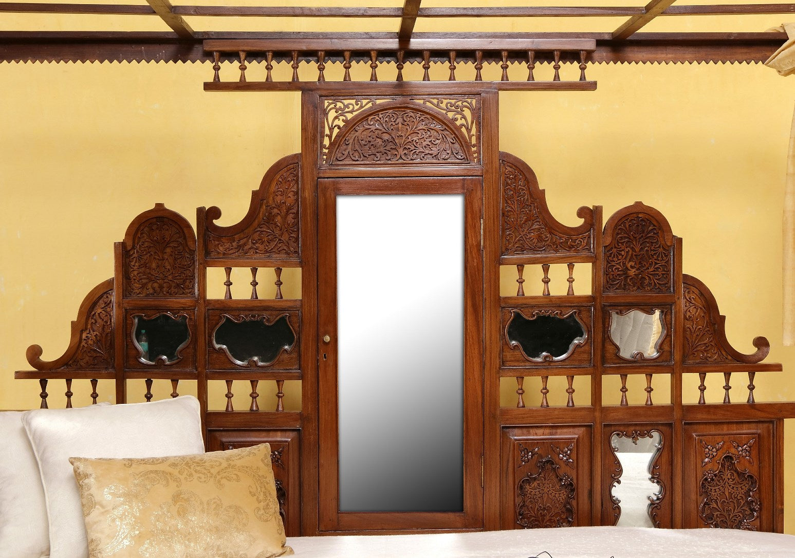 Carmichael Day Bed