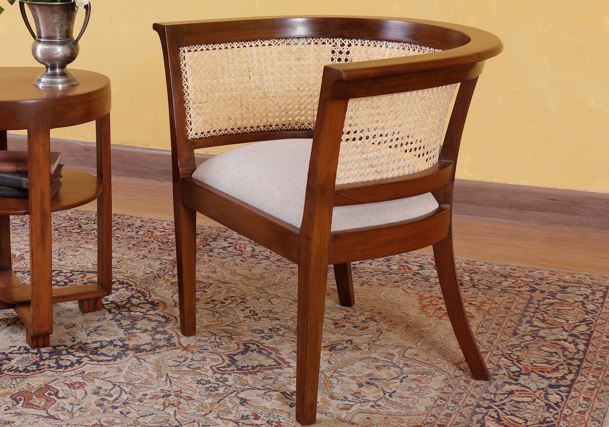 Rodrigo Chair