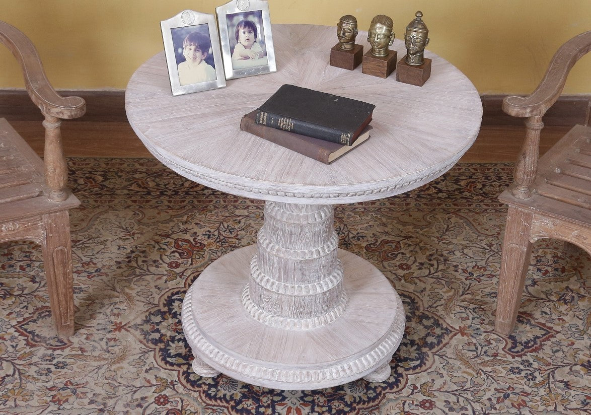 Eyre Table