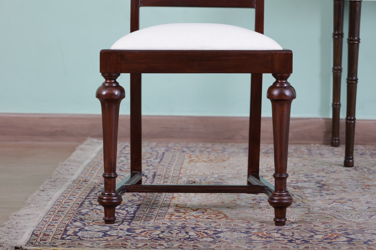 Qualberg Chair