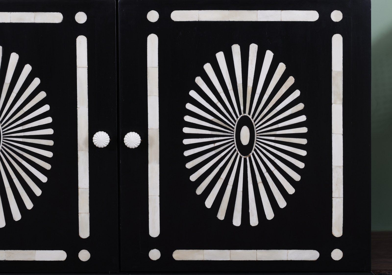 Berjner Sideboard
