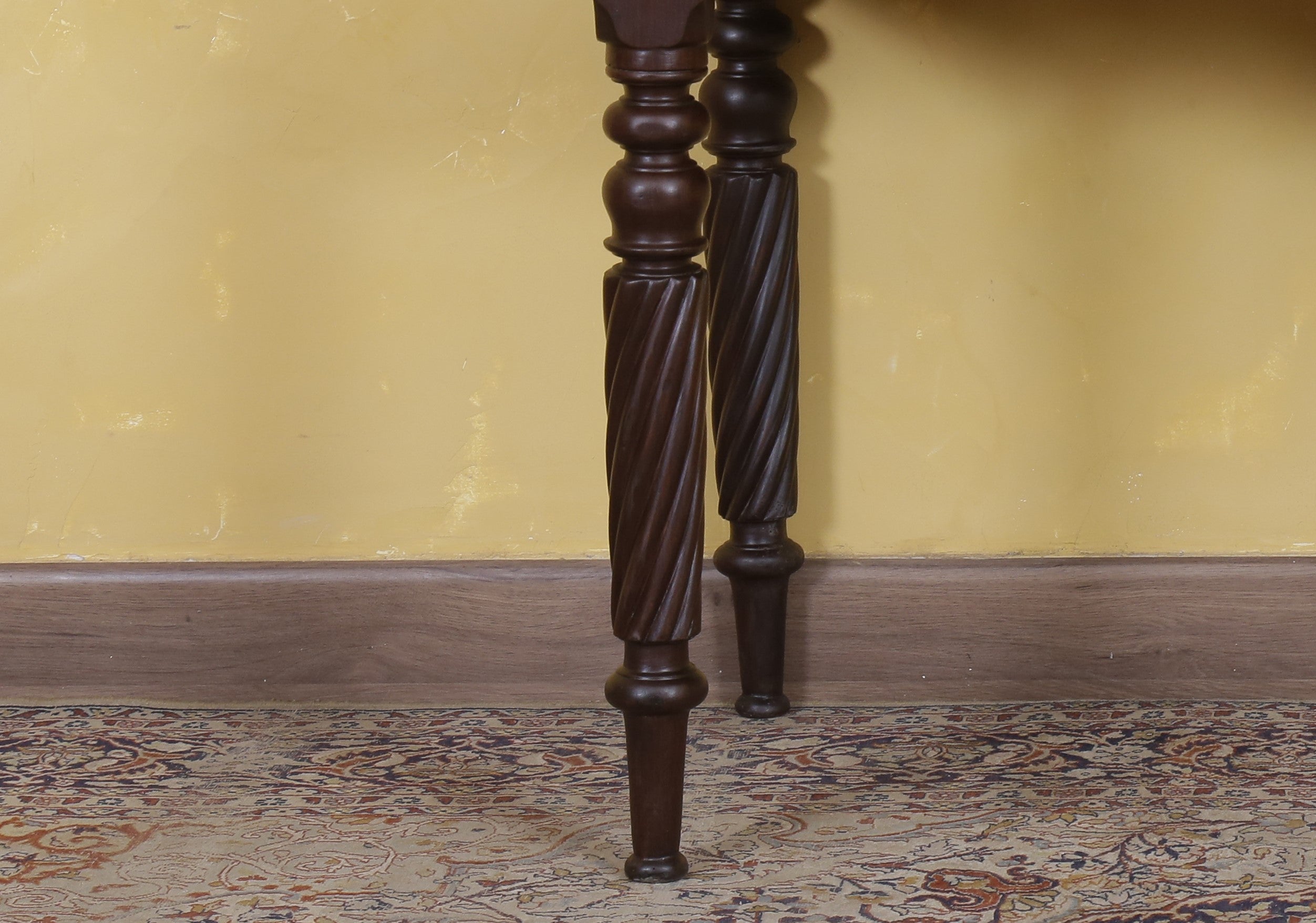 Darwin Antique Desk