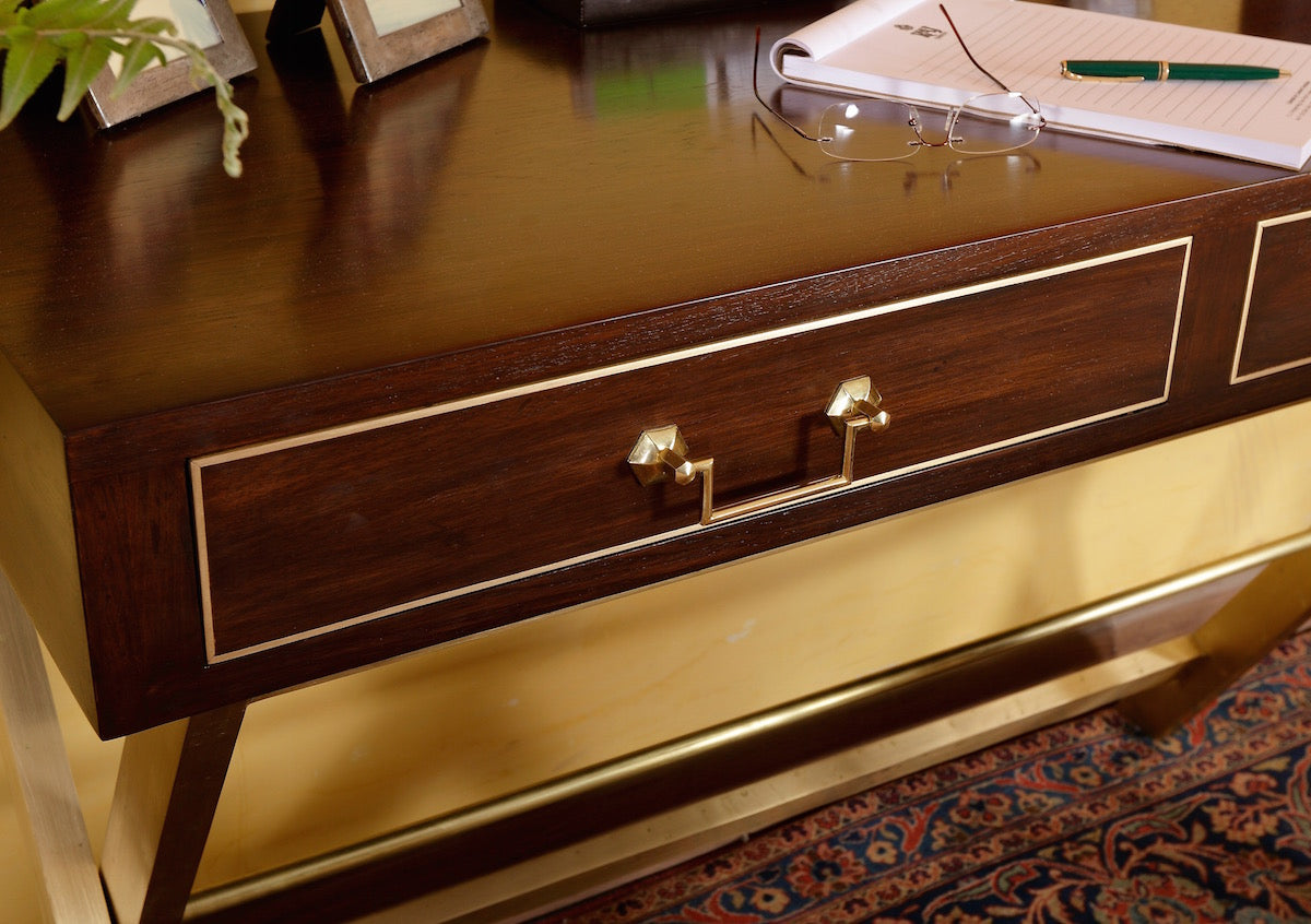 Peers Desk