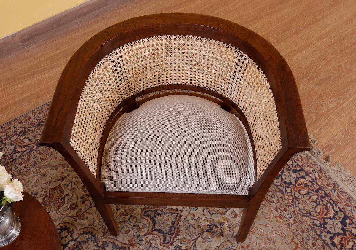 Rodrigo Chair