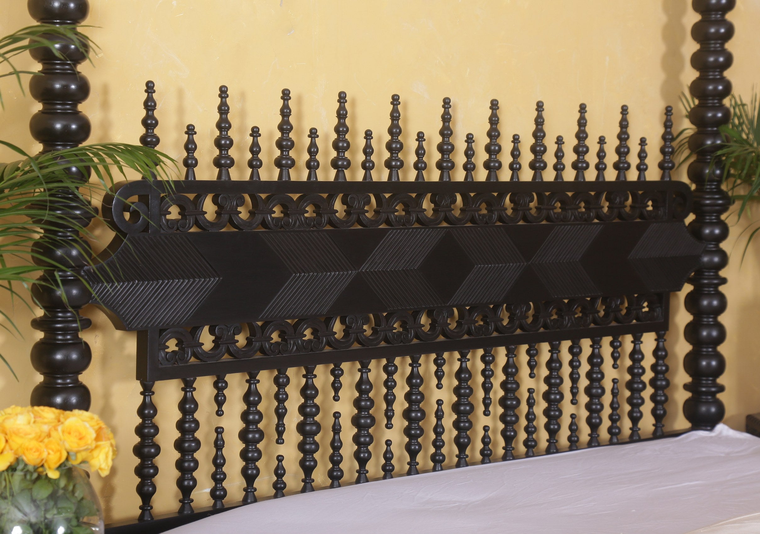 Roxwell Bed