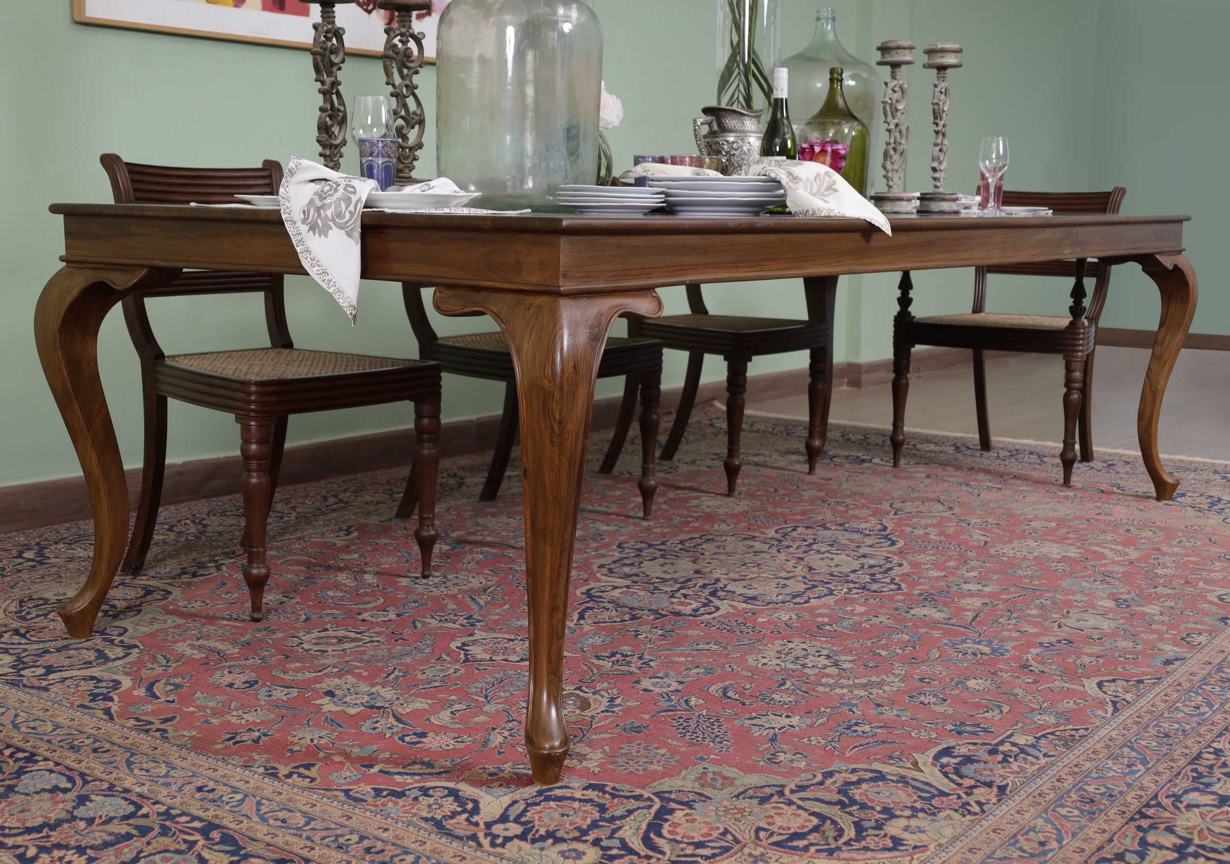 Ludwig Dining Table
