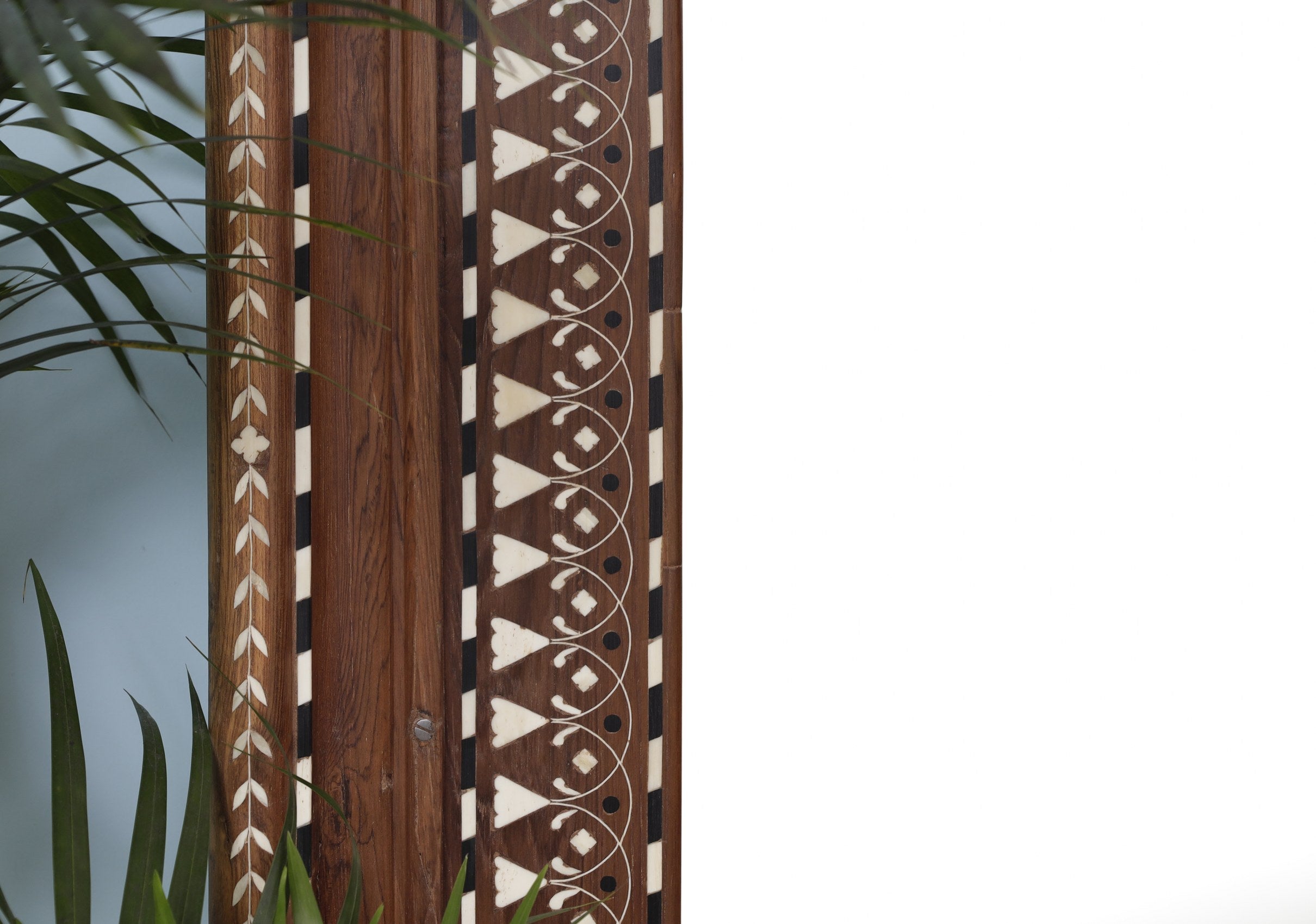 Leopold Mirror Frame