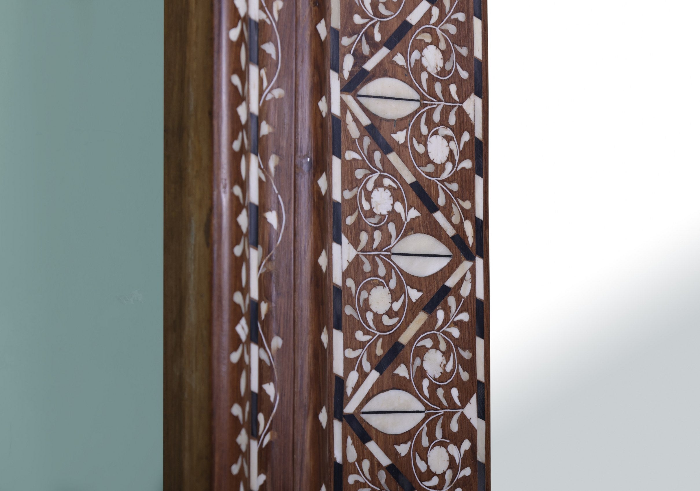 Fiennes Mirror Frame