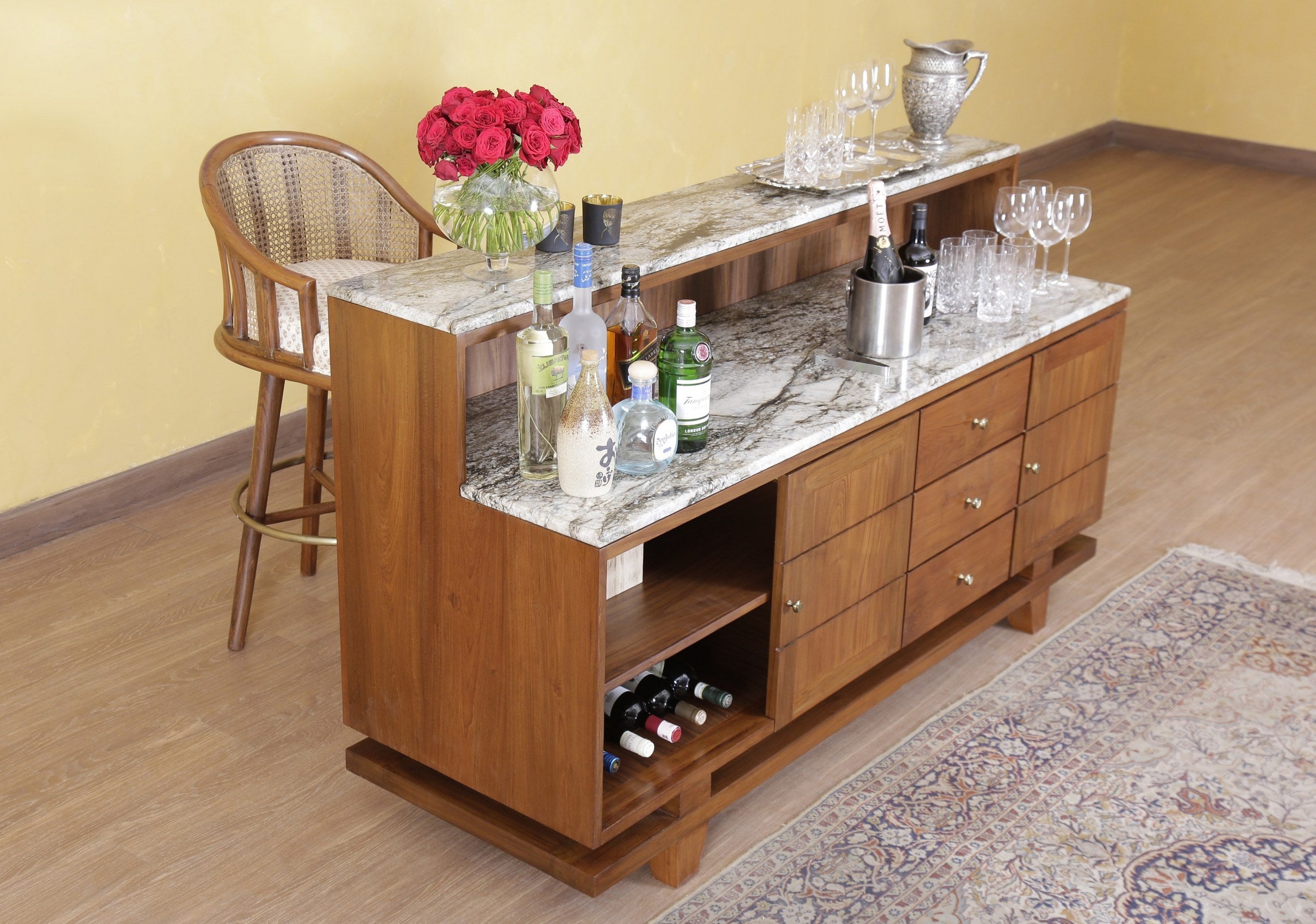 Frere Bar Counter