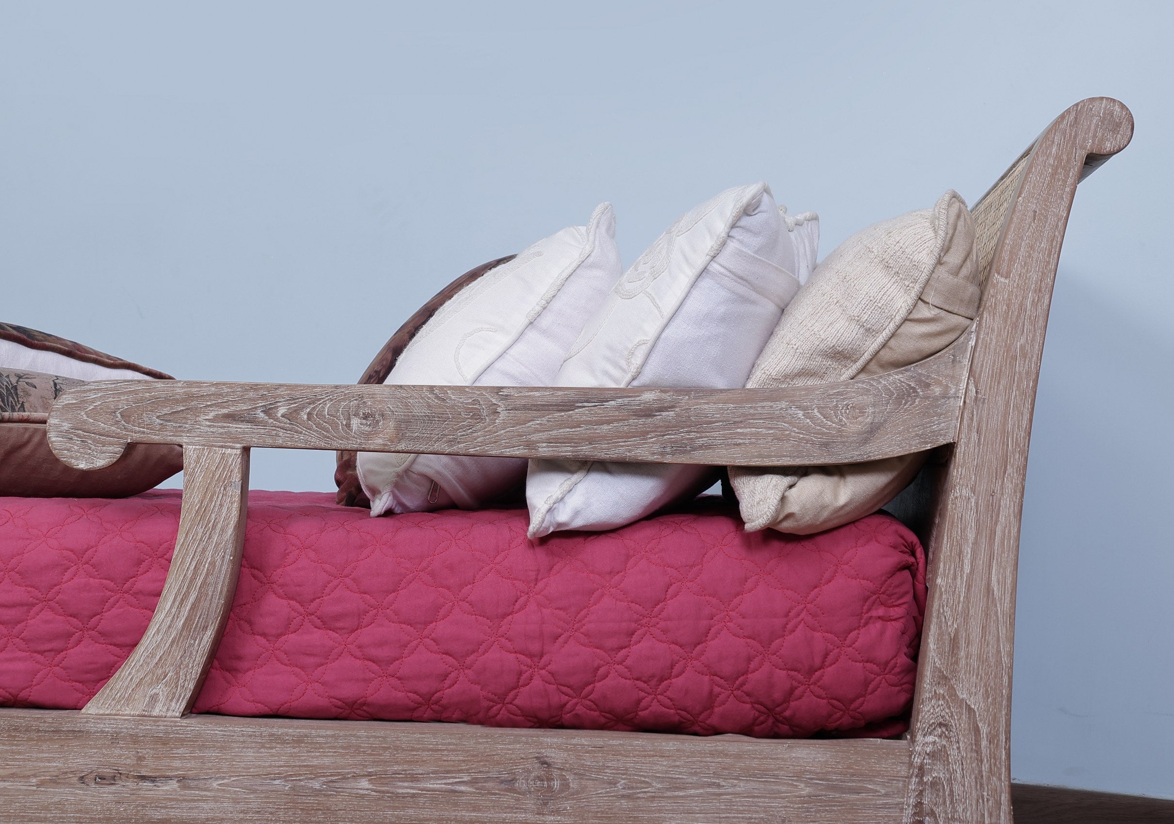Benton Day Bed