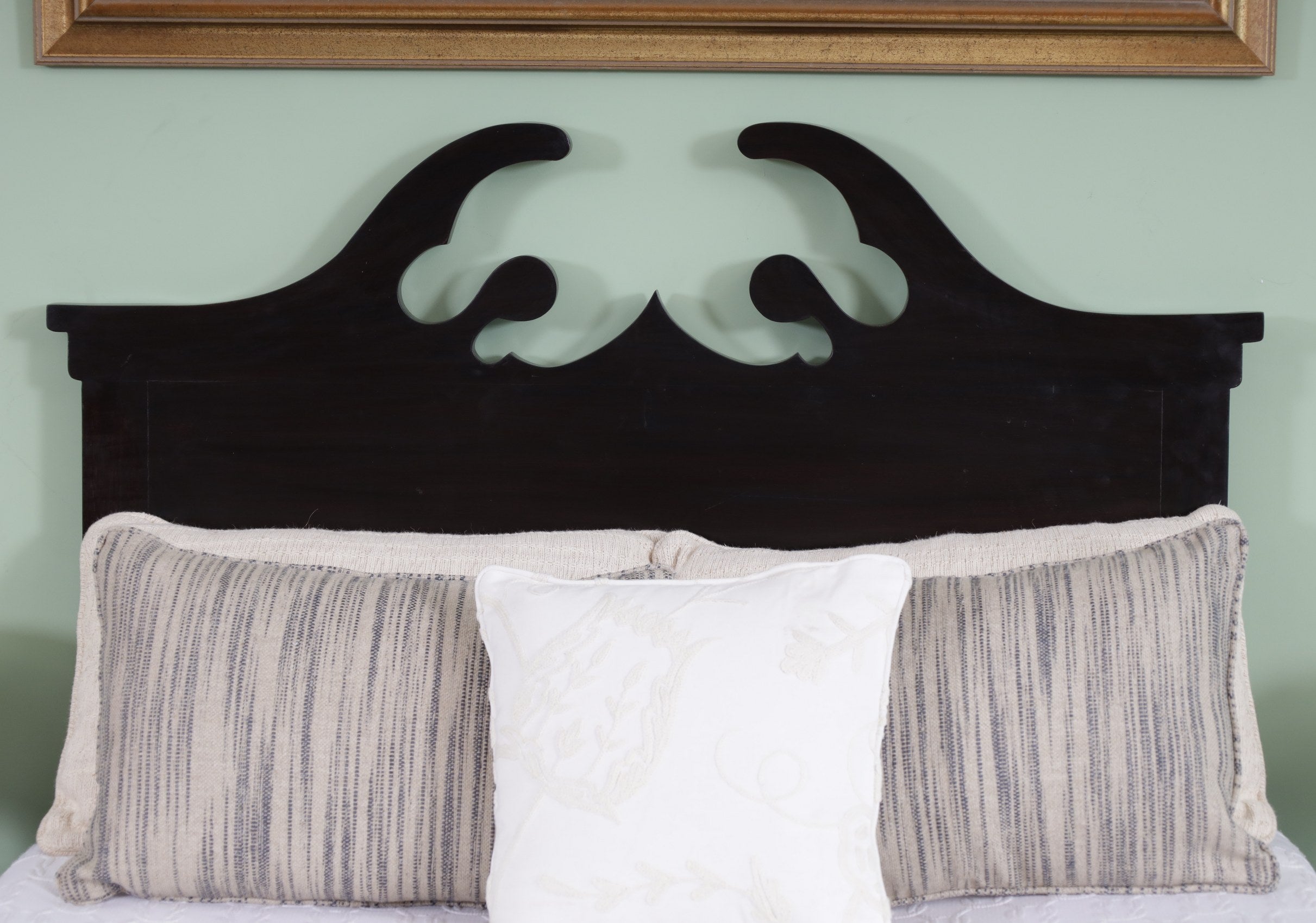Newbolt Bed