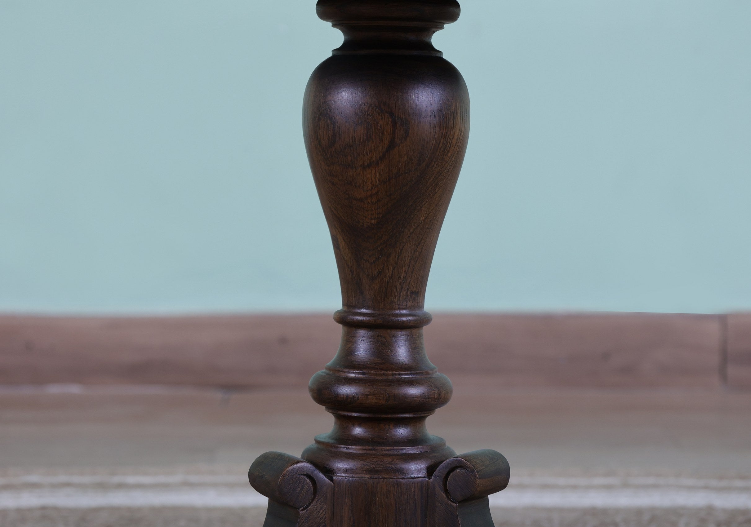 Thornley Table