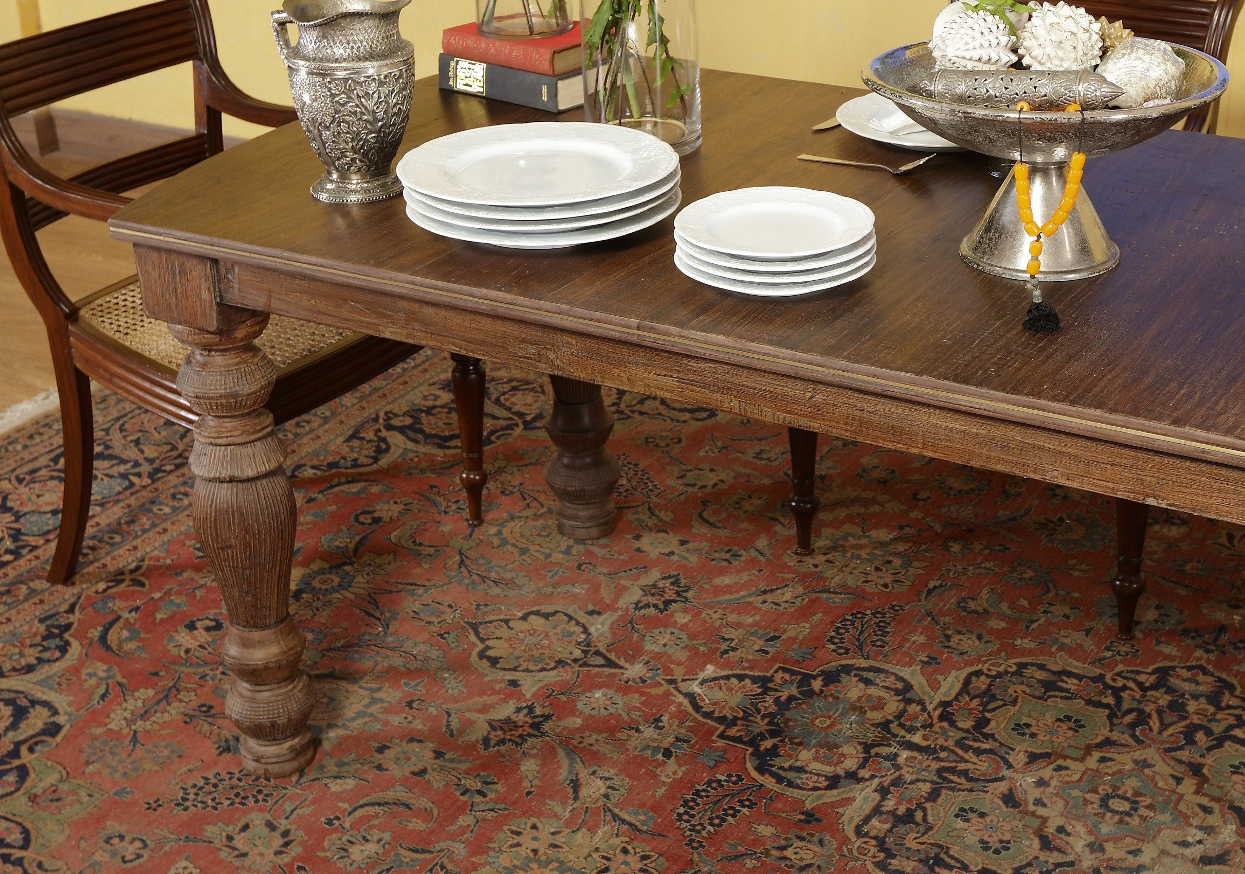 Gretton Dining Table