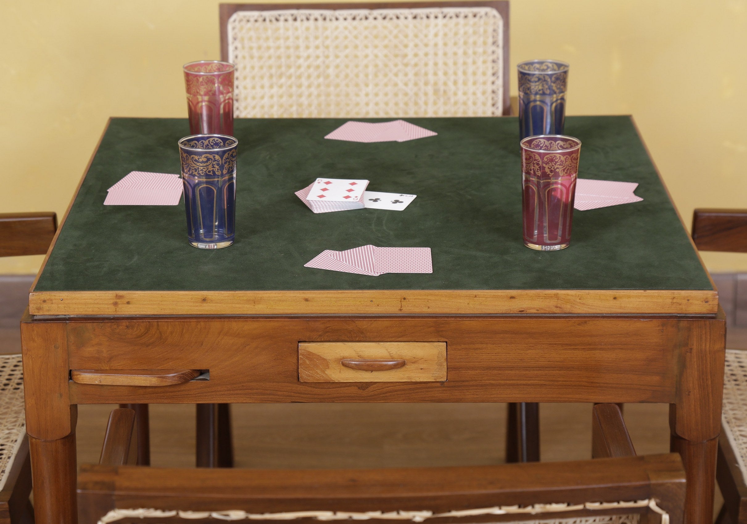 Callander Card Table
