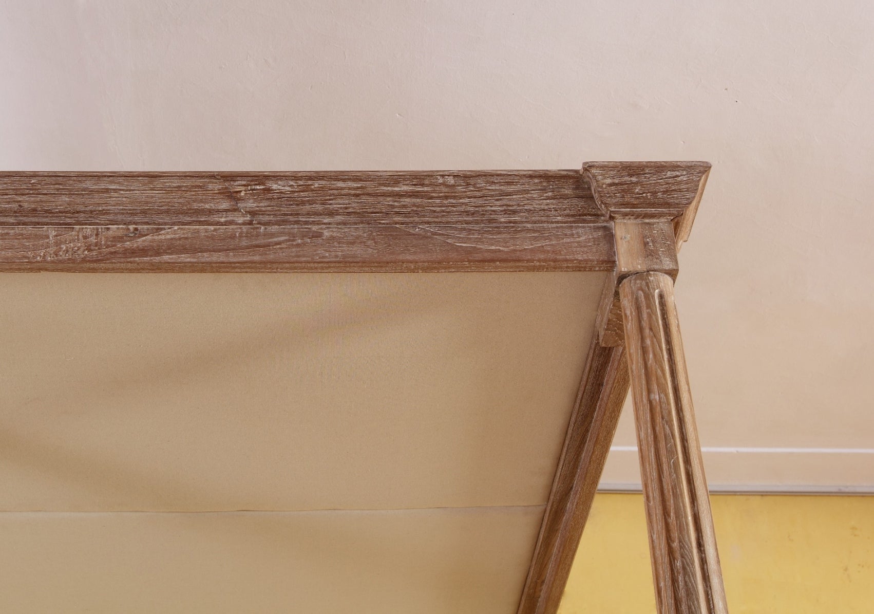 Stanley Fluted Bed