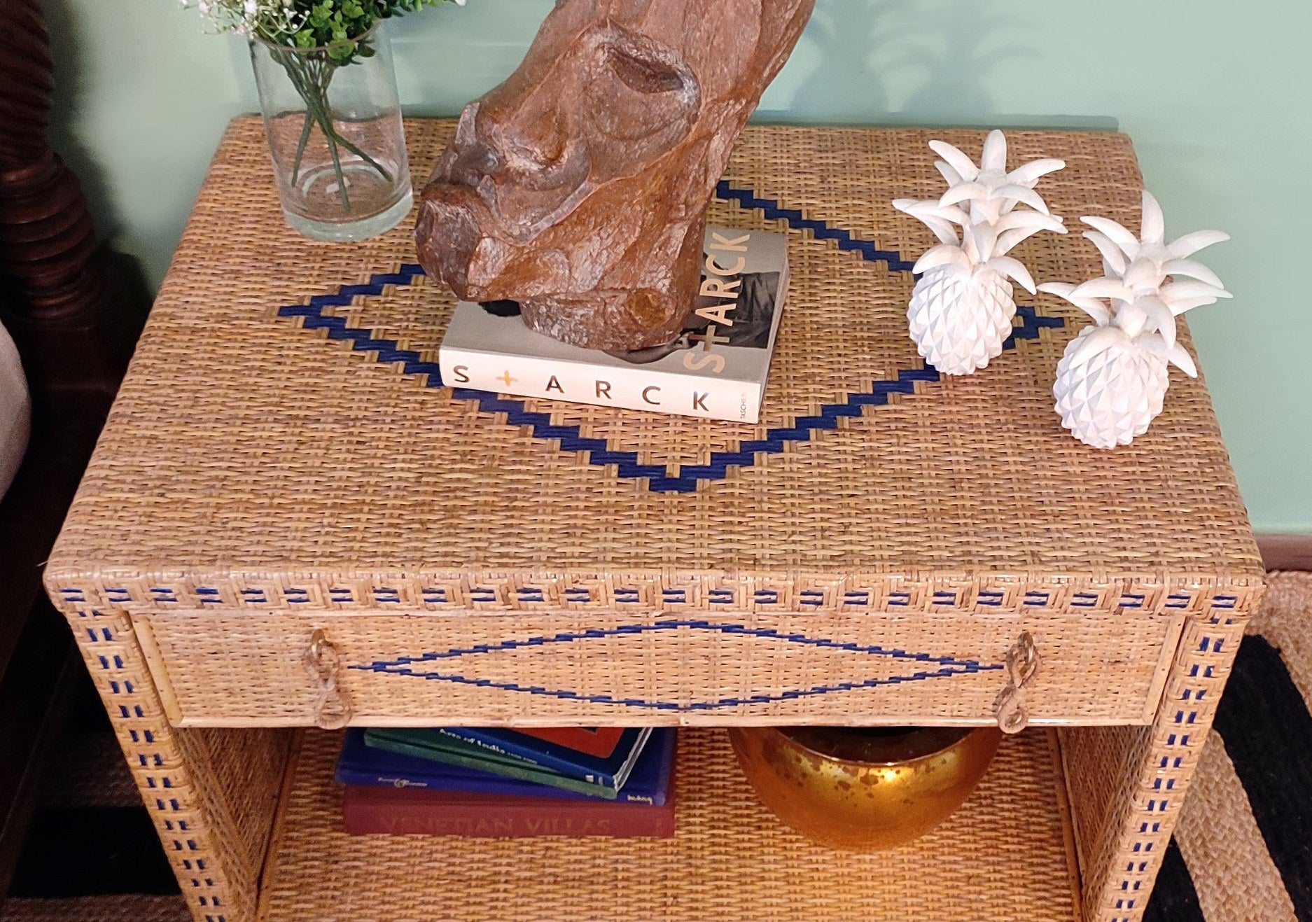 Alick Table