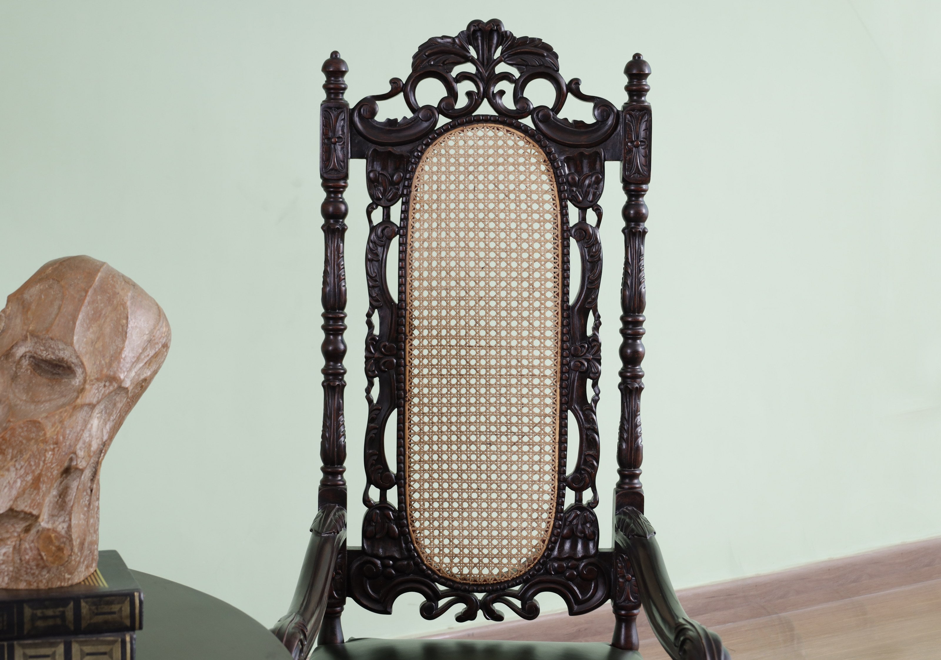 Arrindell Throne Chair