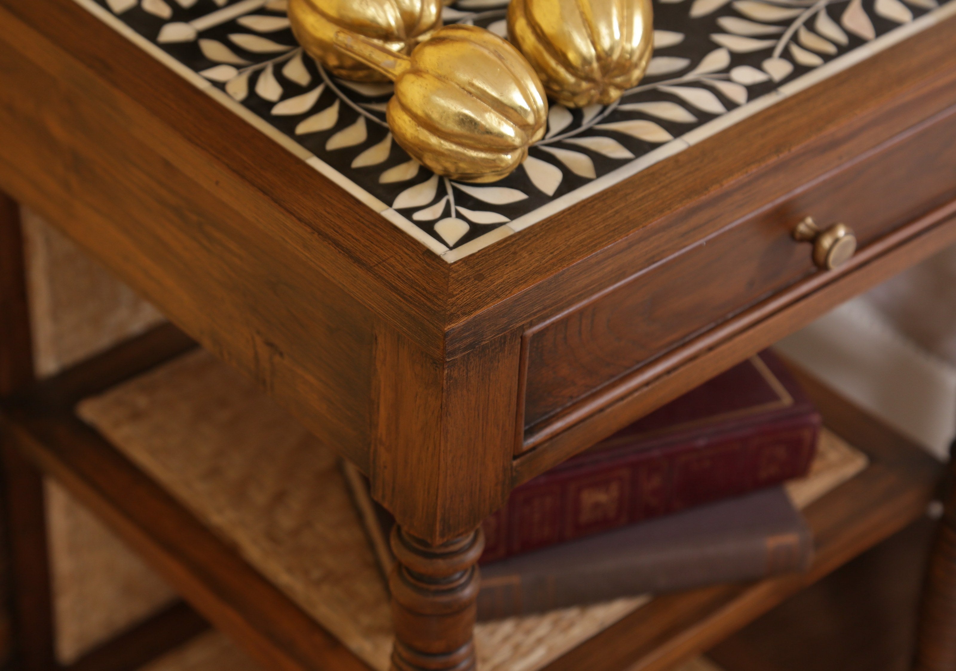 Havelock Nightstand