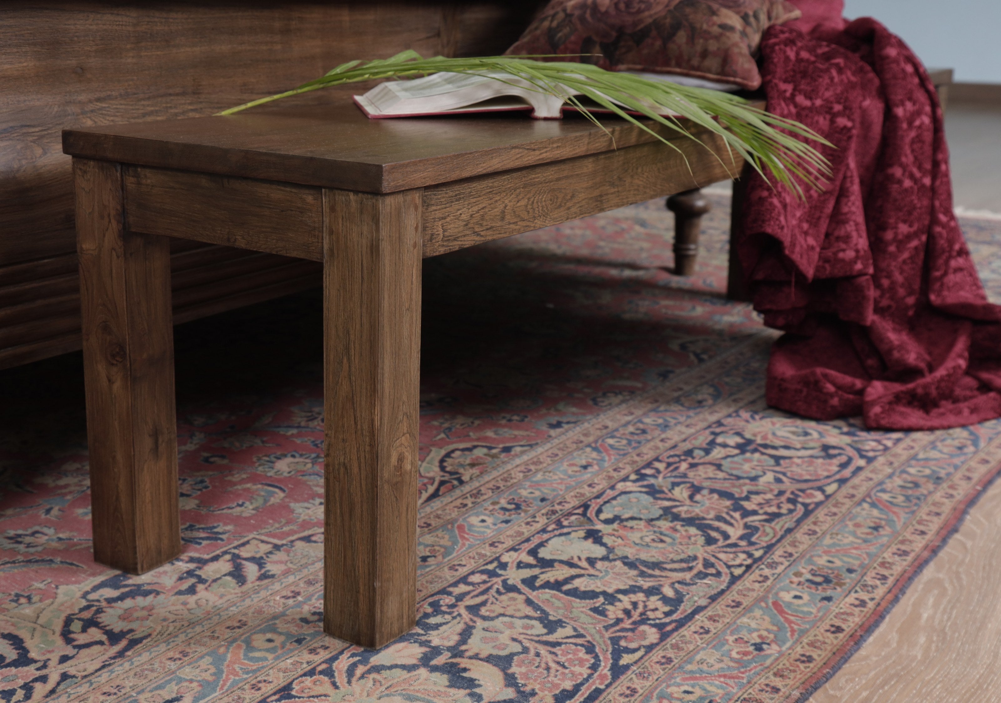 Caylus Bench