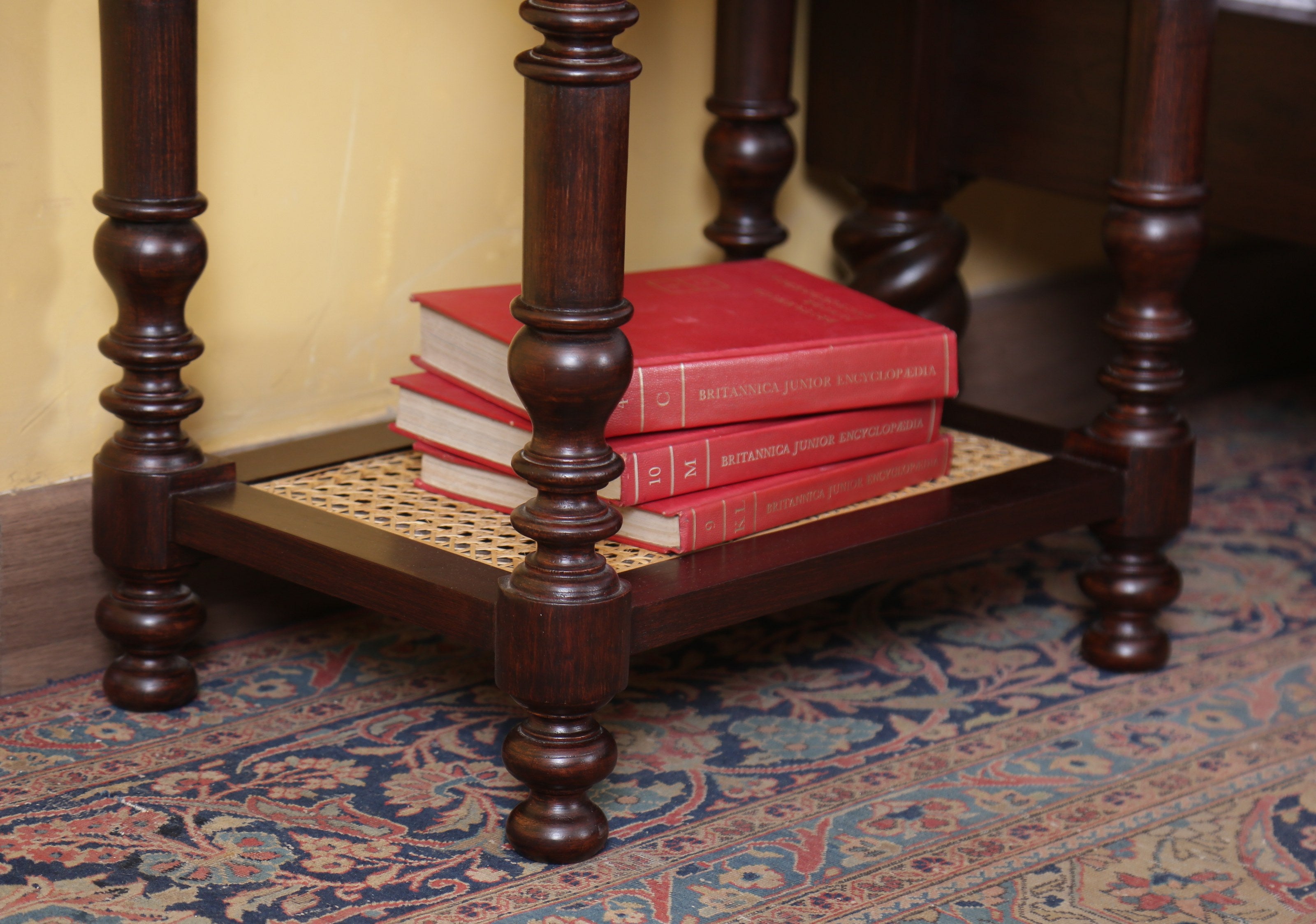 Elias Bedside Table