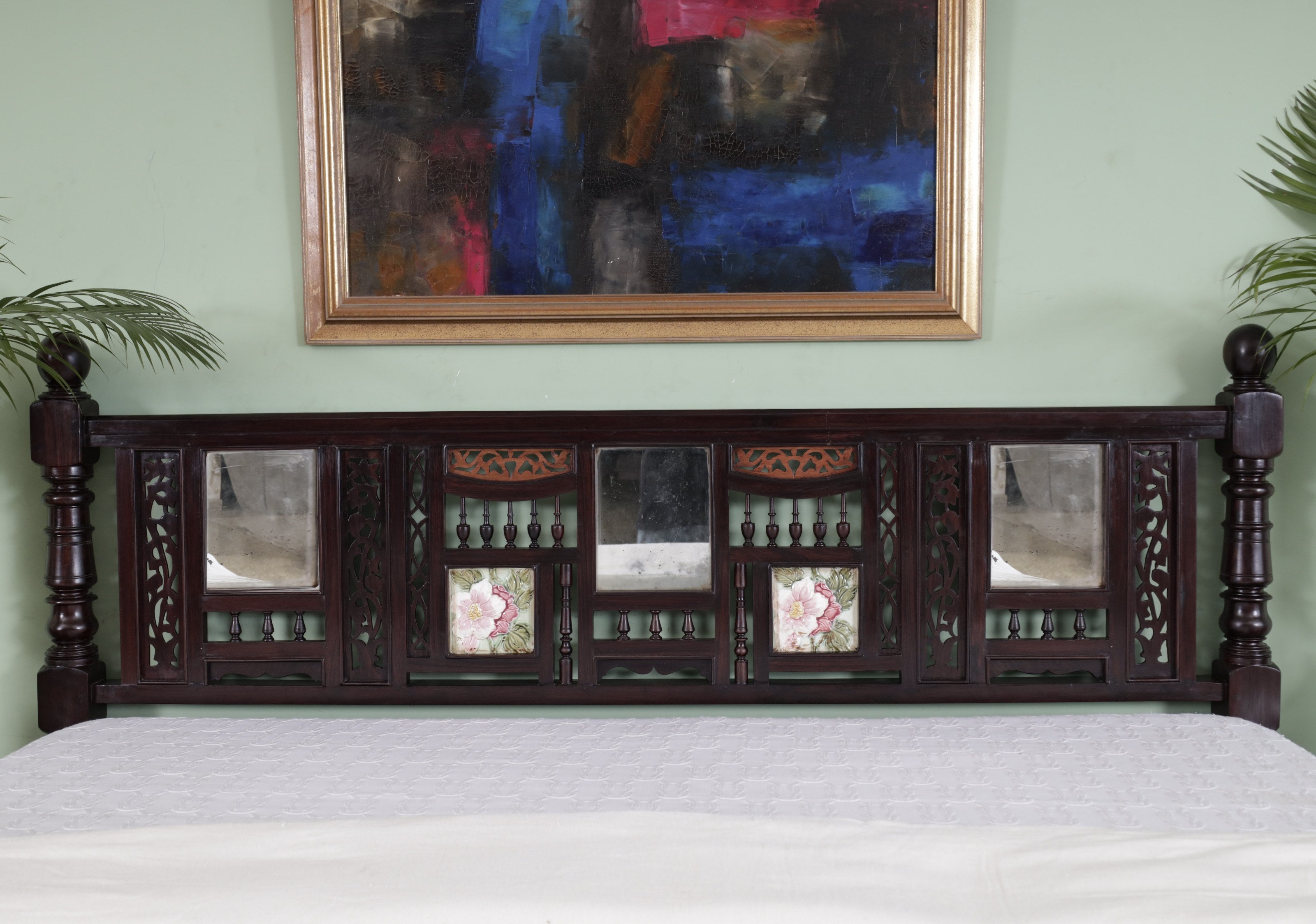 Nicholas Bed