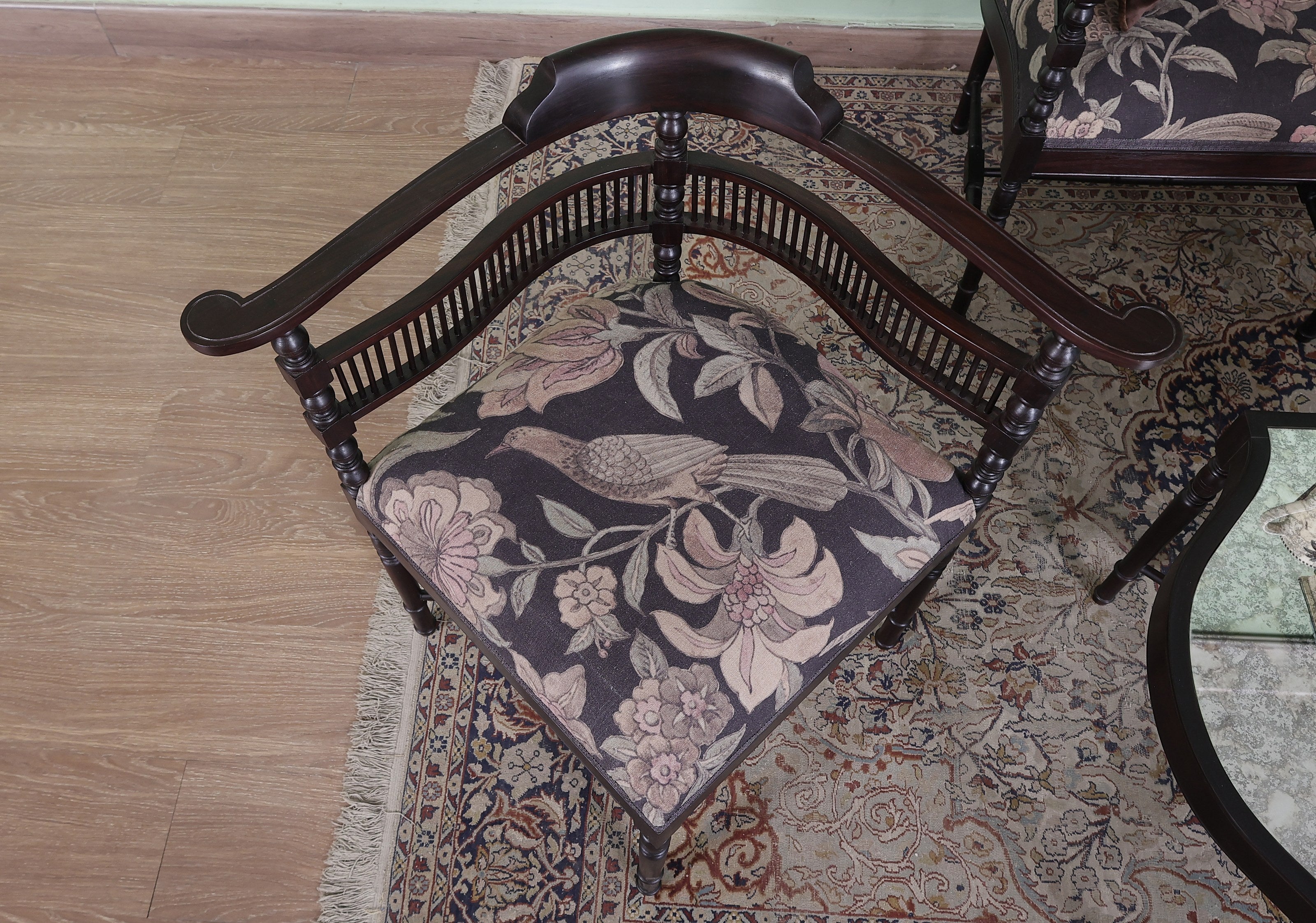 Farquhar Corner Chair
