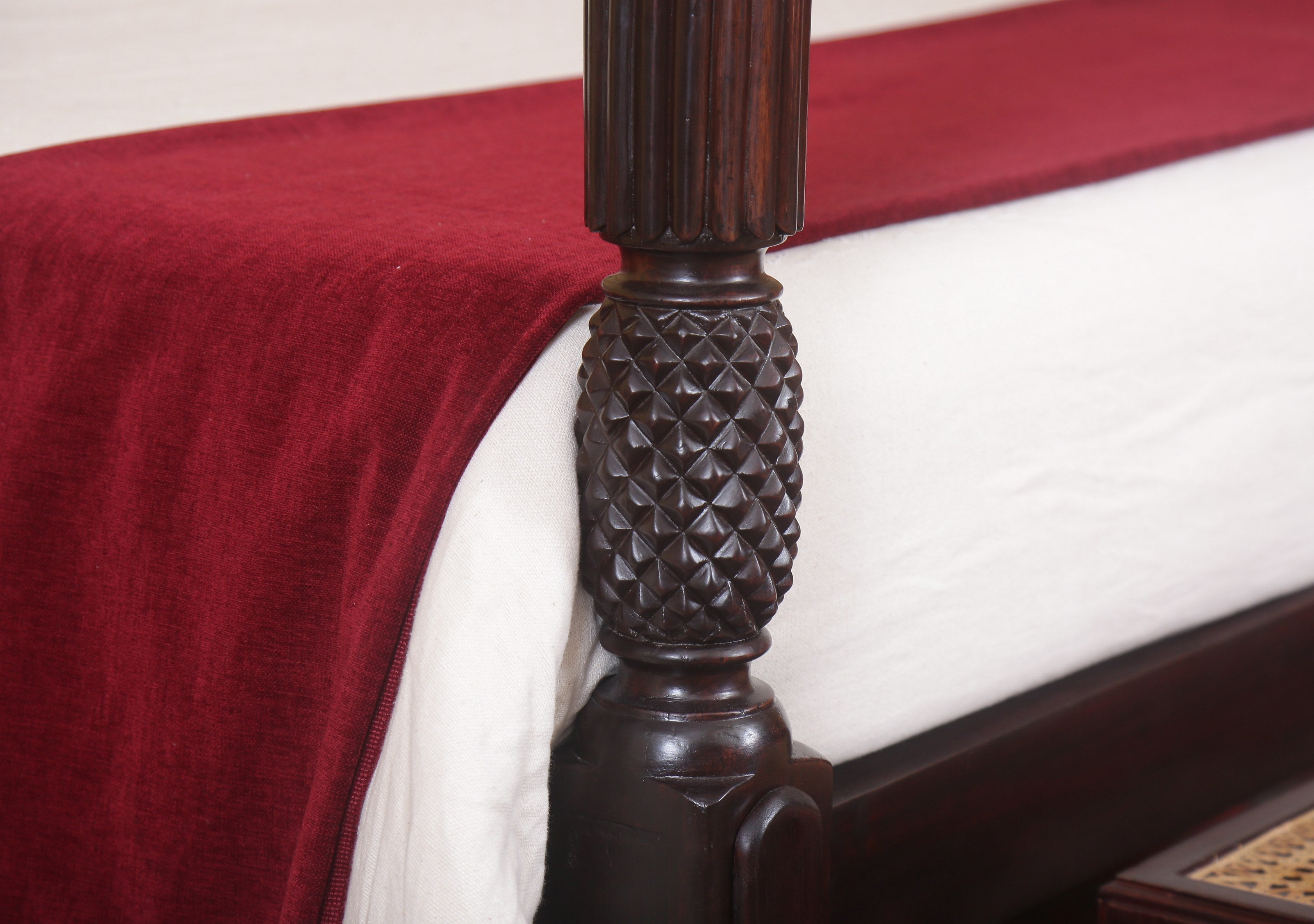 Hatfield Poster Bed