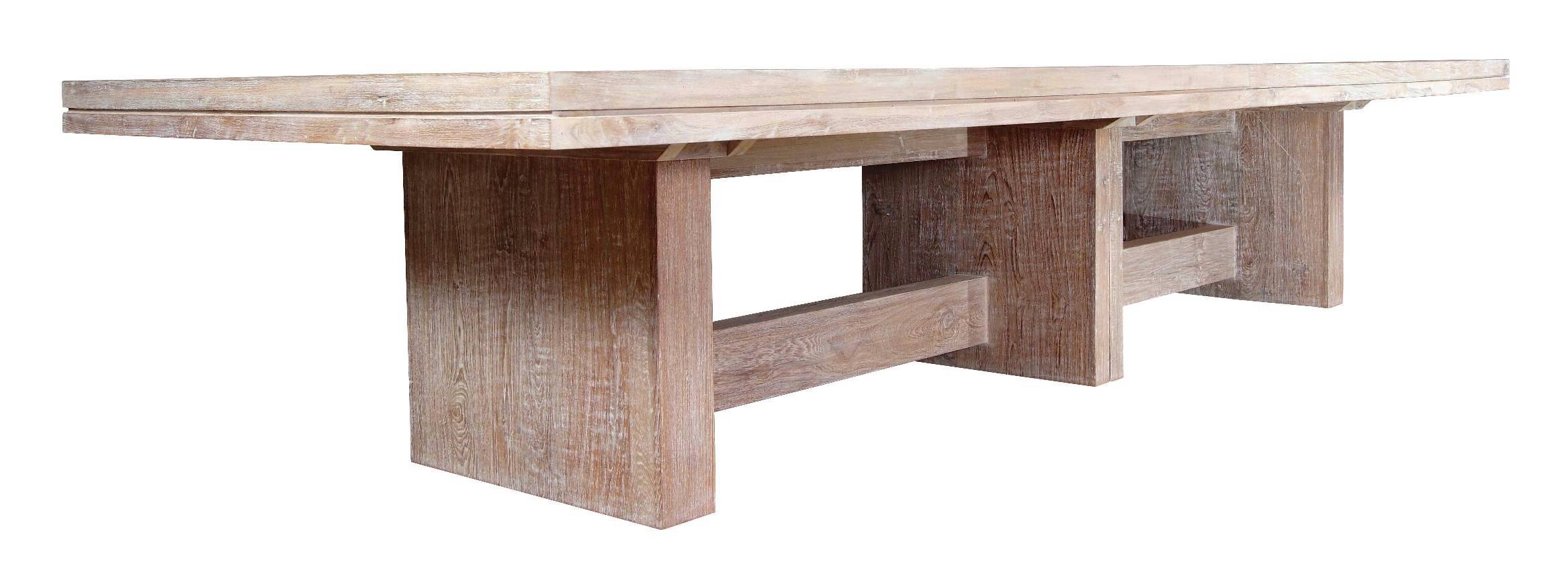 Ogio Dining Table