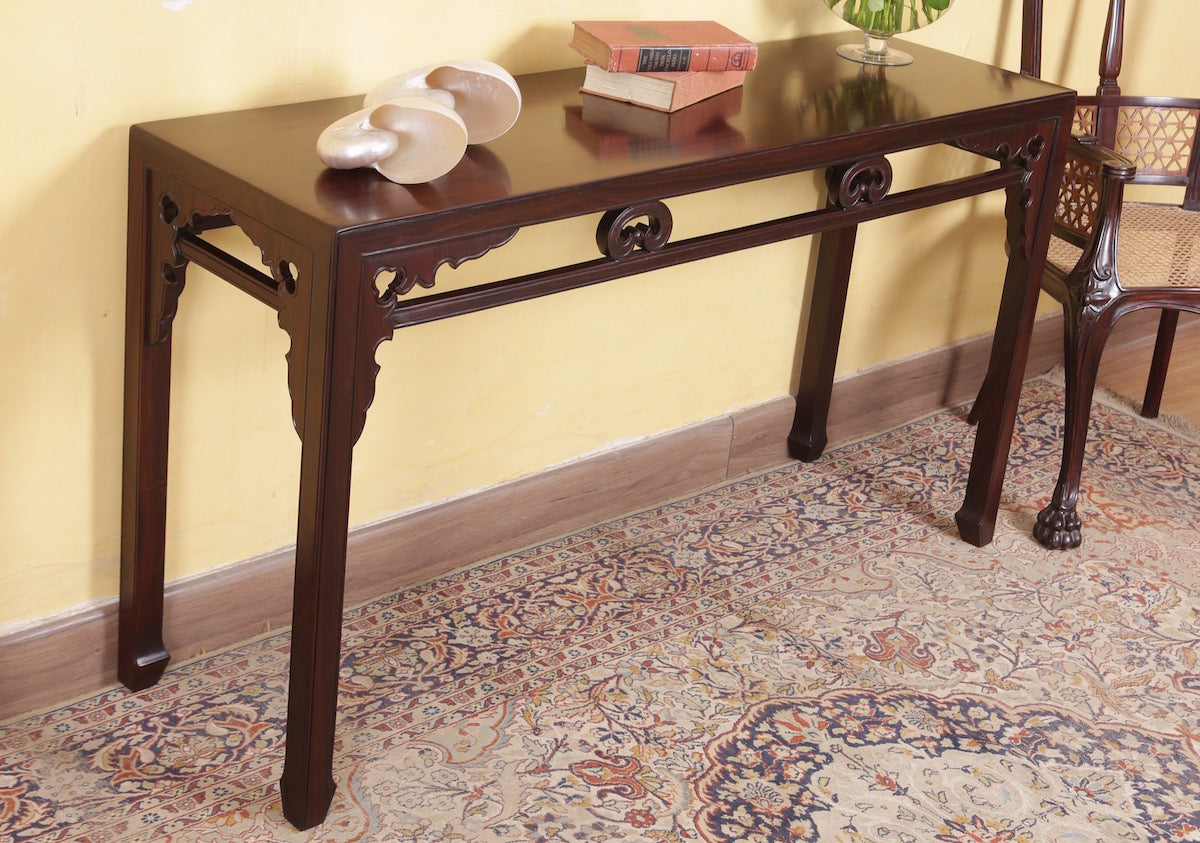 Cortes Console Table