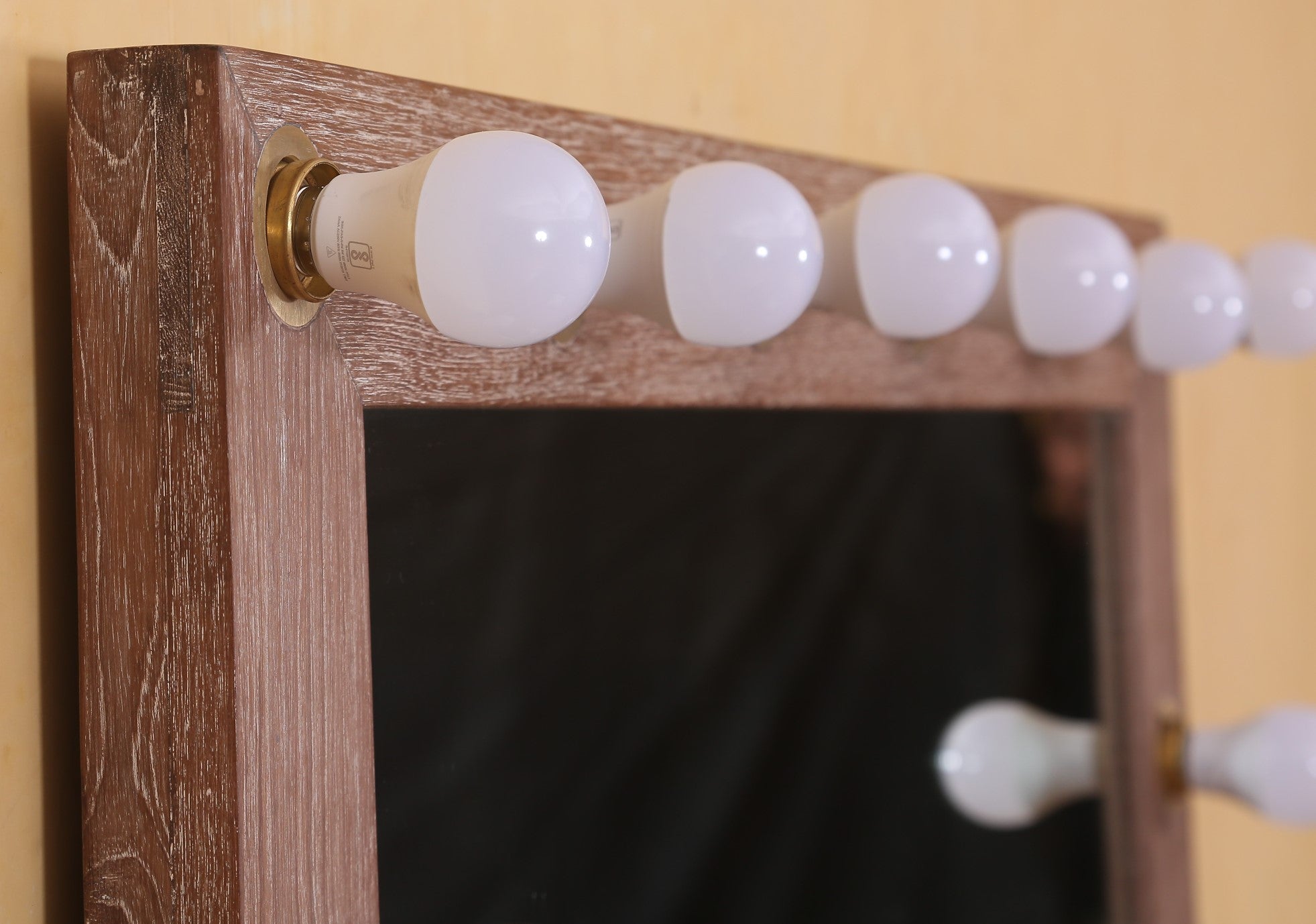 Barwell Mirror