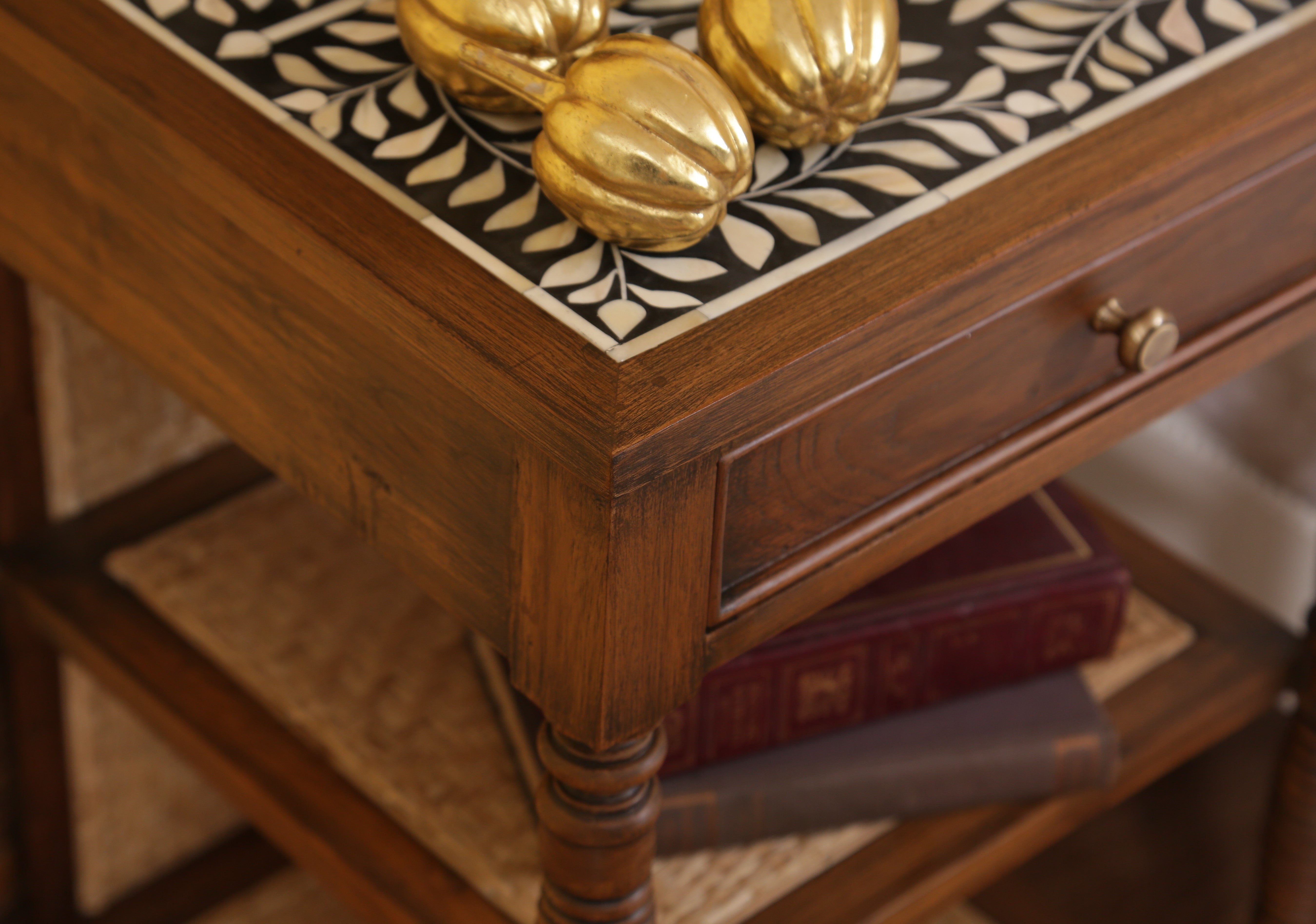 Havelock Nightstand