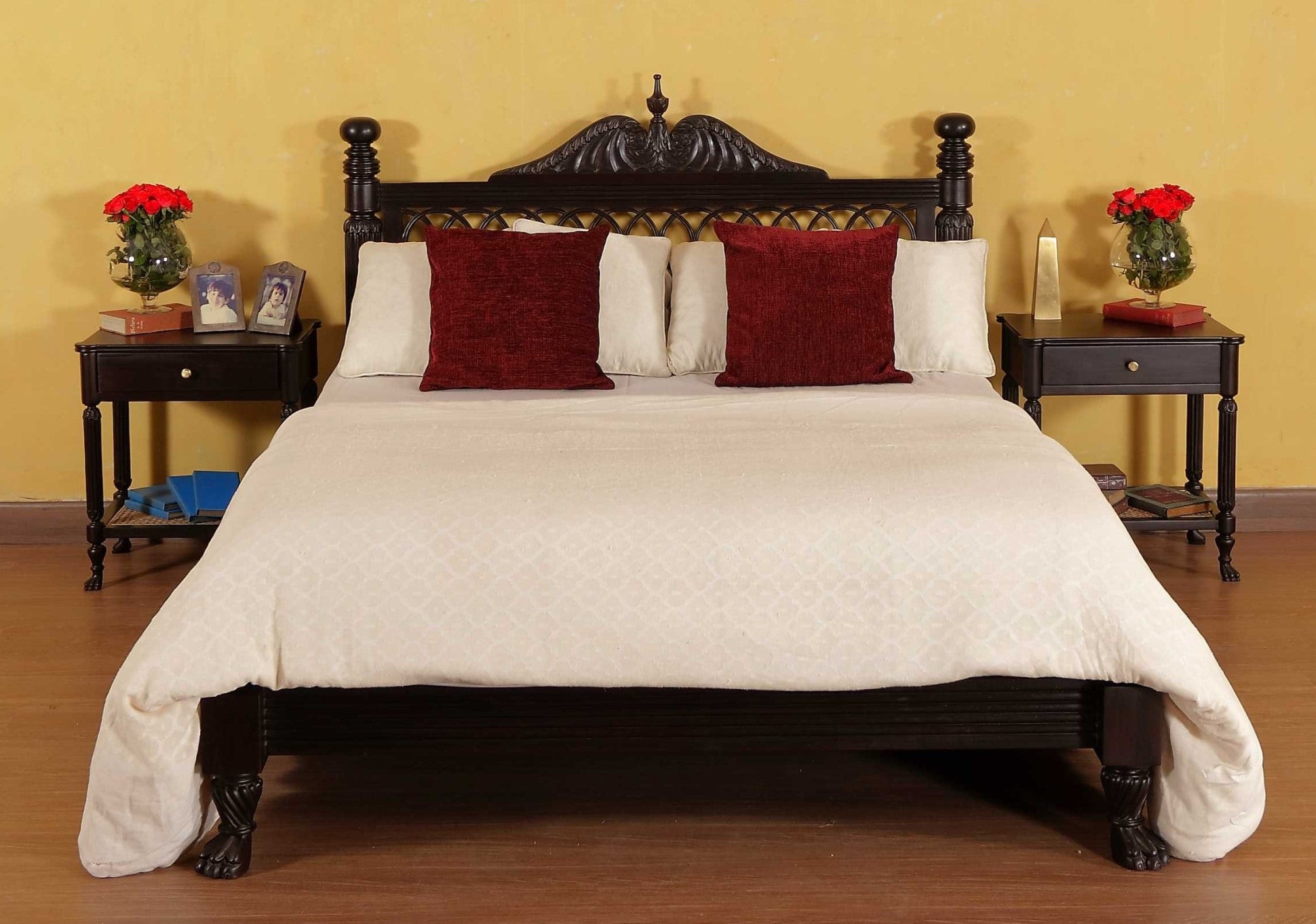 Hastings Bed