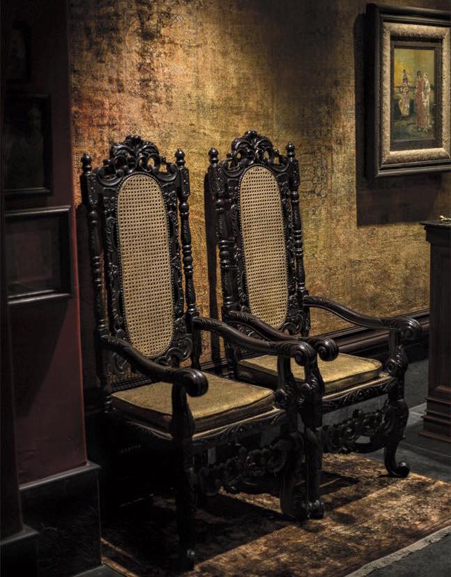 Sabyasachi Flagship Store in Mehrauli, New Delhi Stairs Leads You to Old Colonial Charm