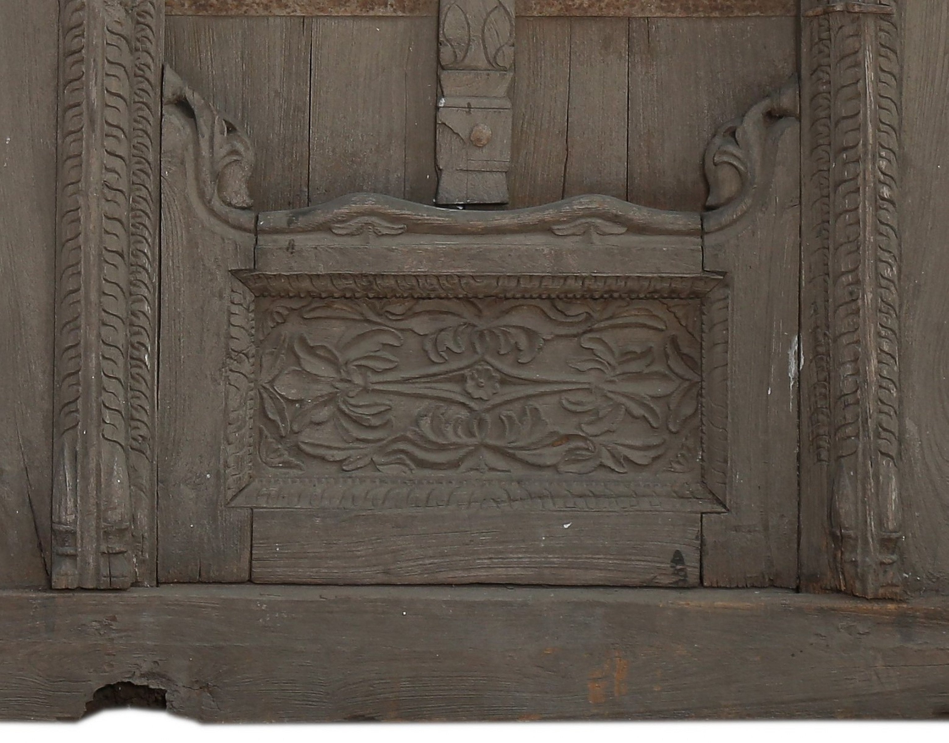 Varenne Antique Jharokha