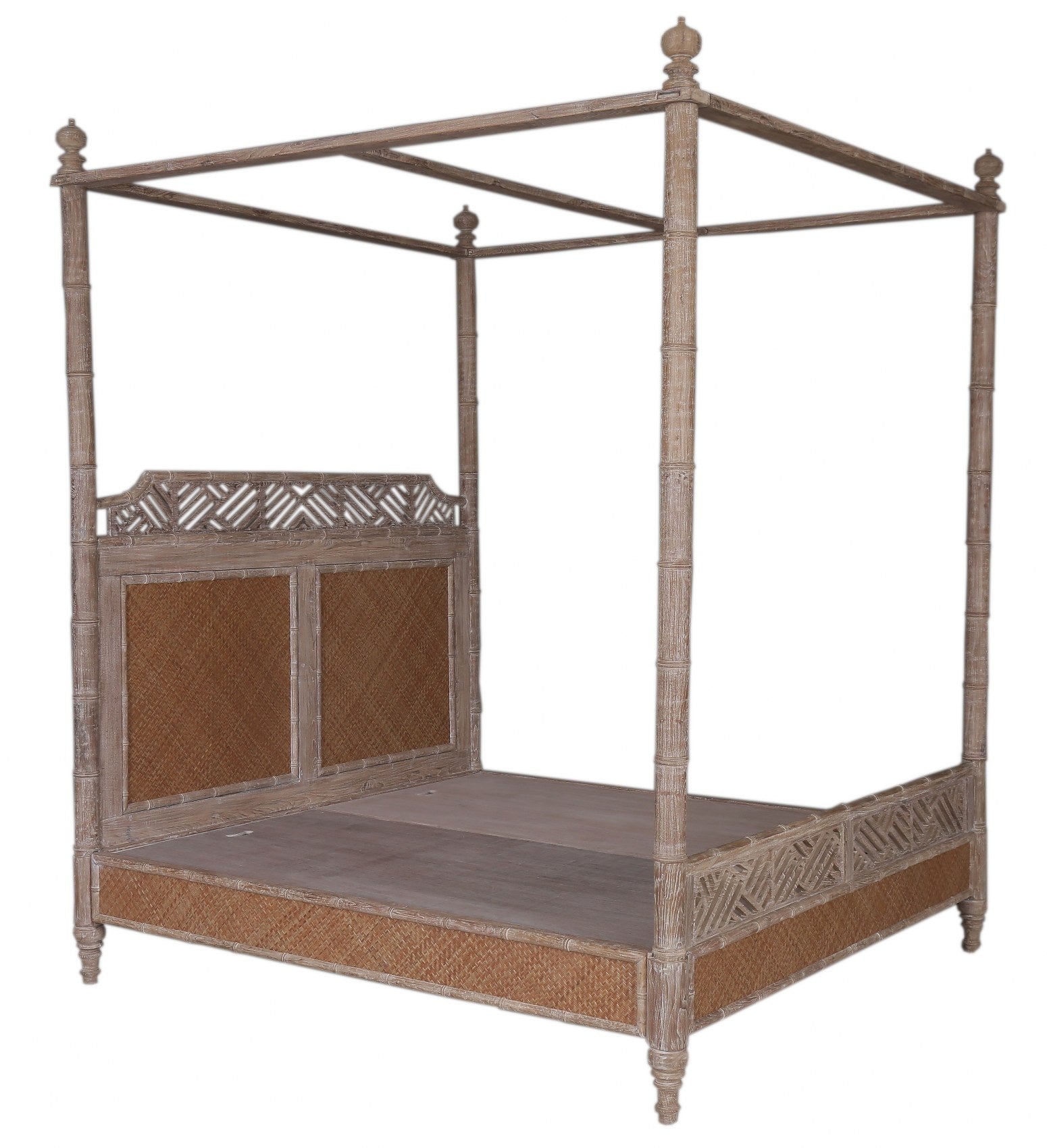 Lucia Poster Bed