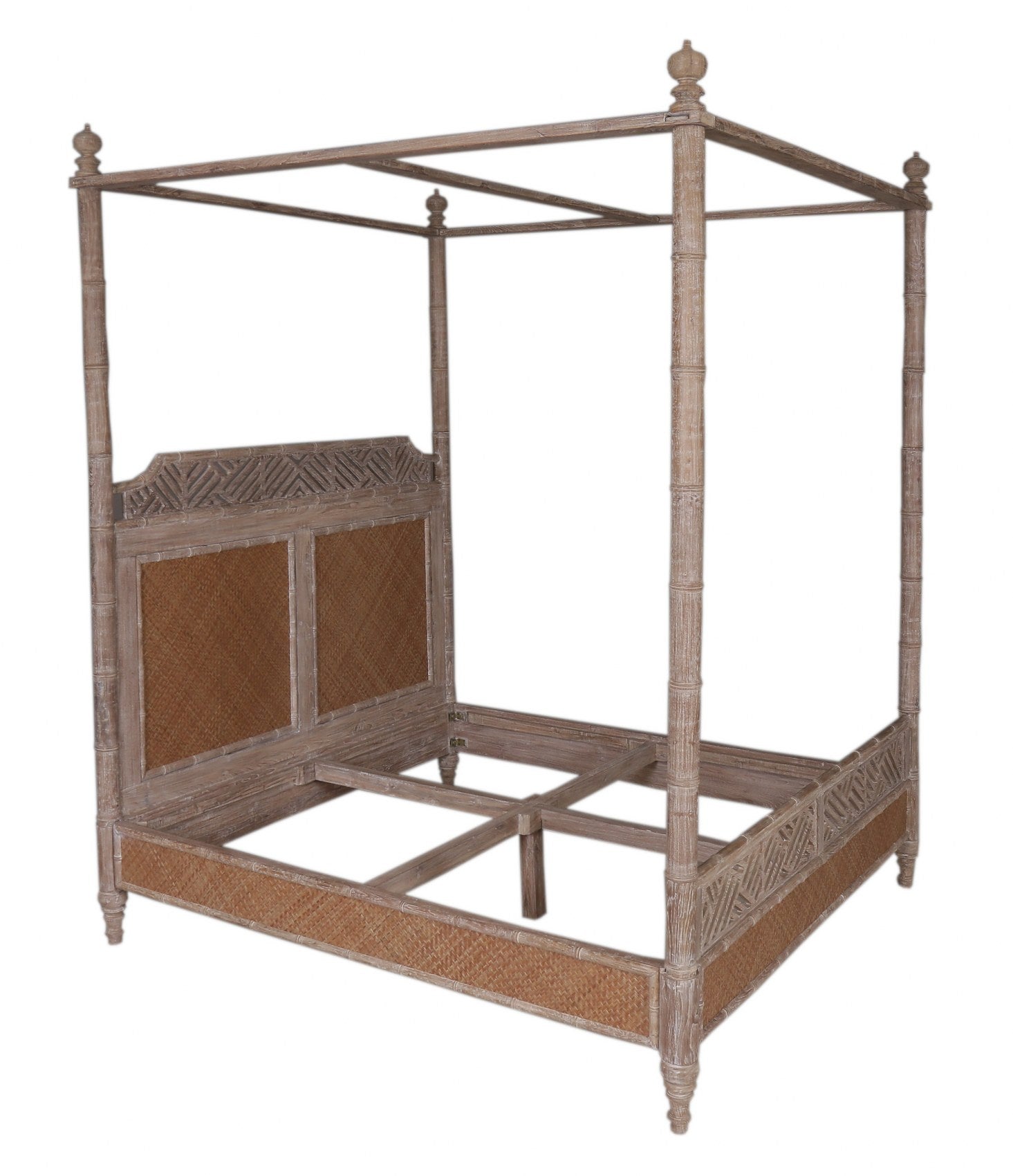Lucia Poster Bed