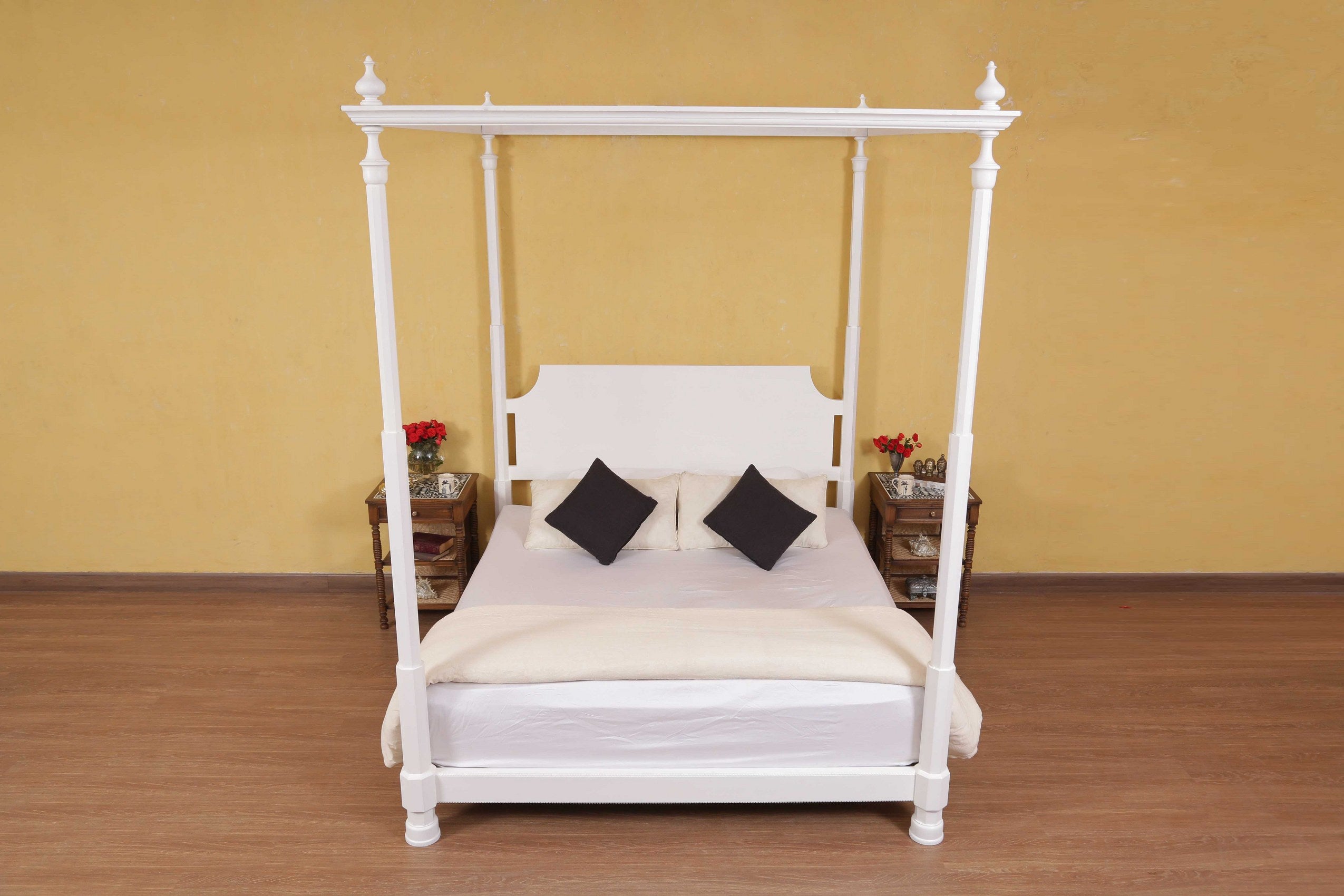 Stede Bed