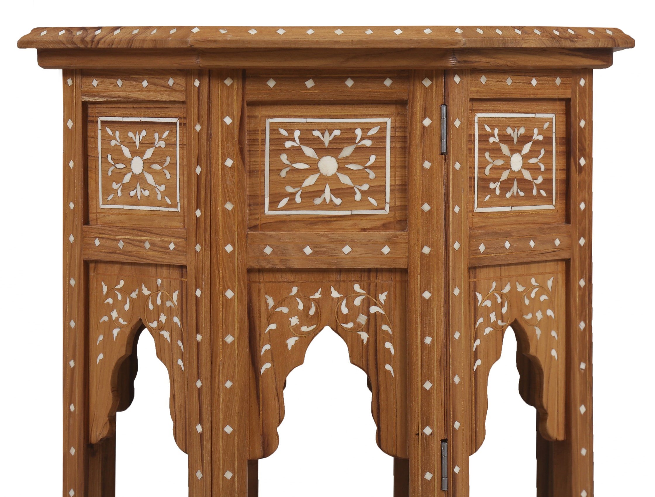 Chisisi Table
