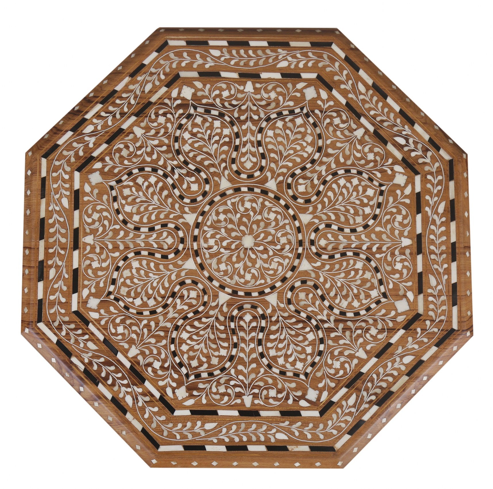 Chisisi Table