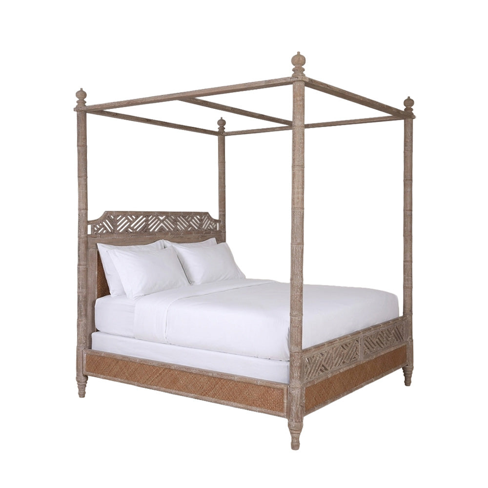 Lucia Poster Bed