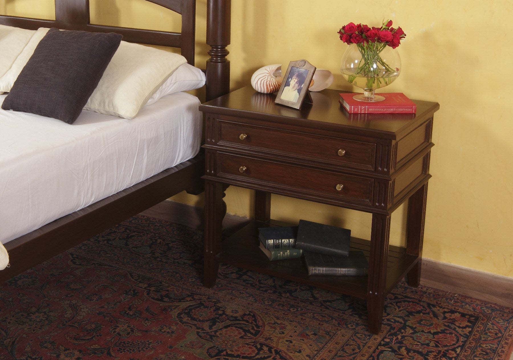 Wedderburn Bedside Table