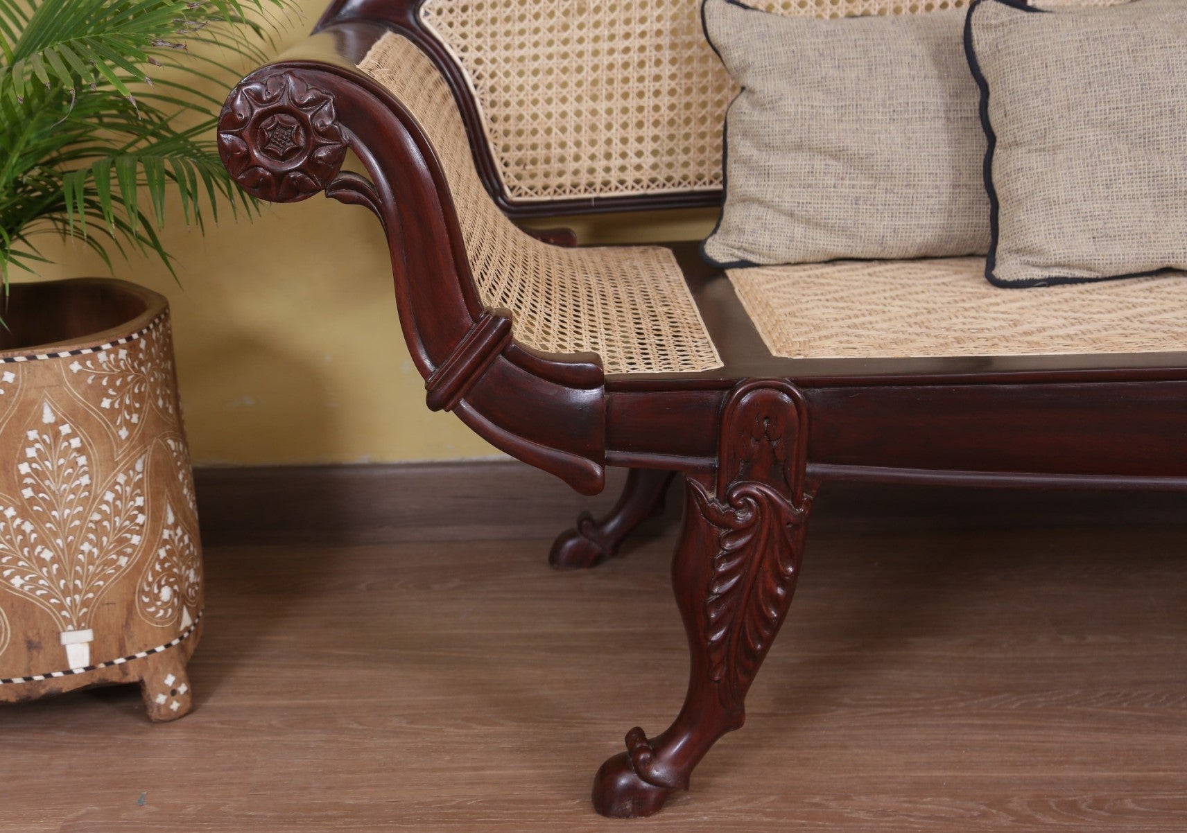 Vansittart Divan