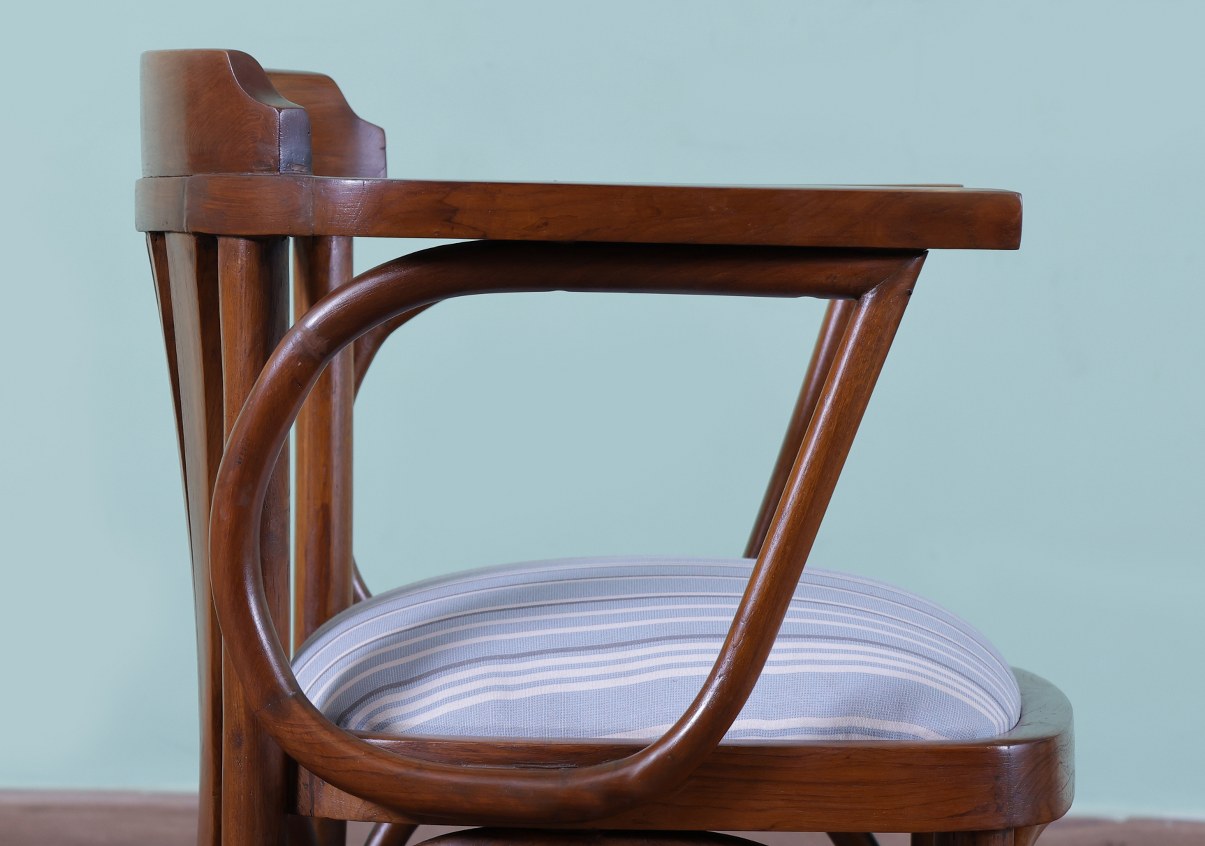 Crampton Chair