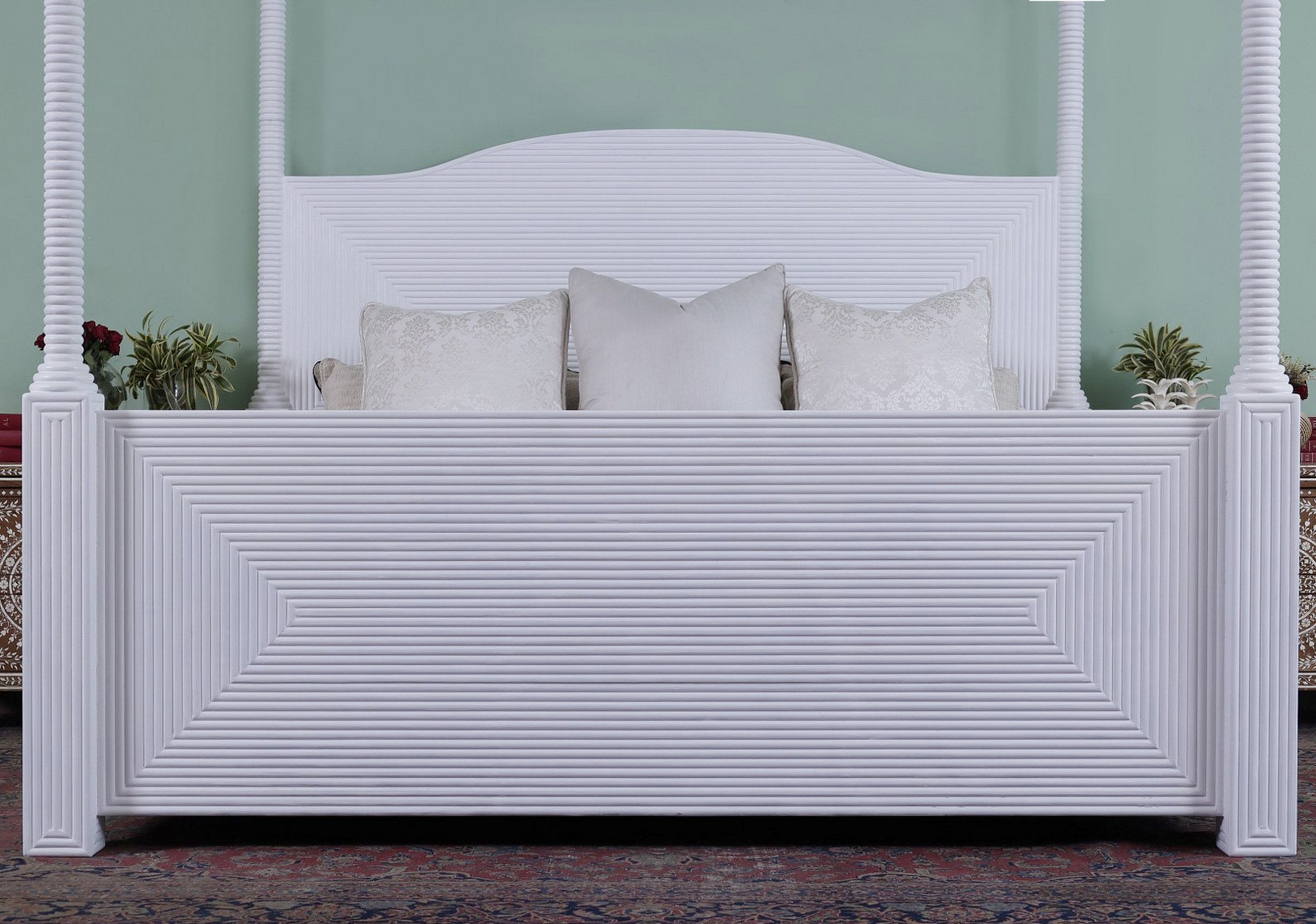 Lemington Poster Bed