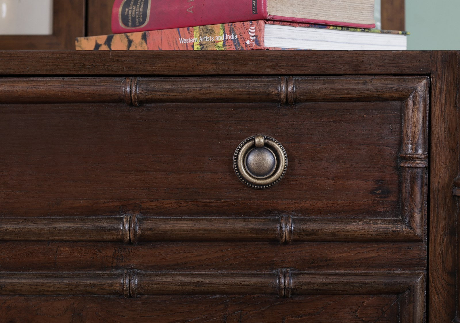 Lynbrook Chest of Drawers