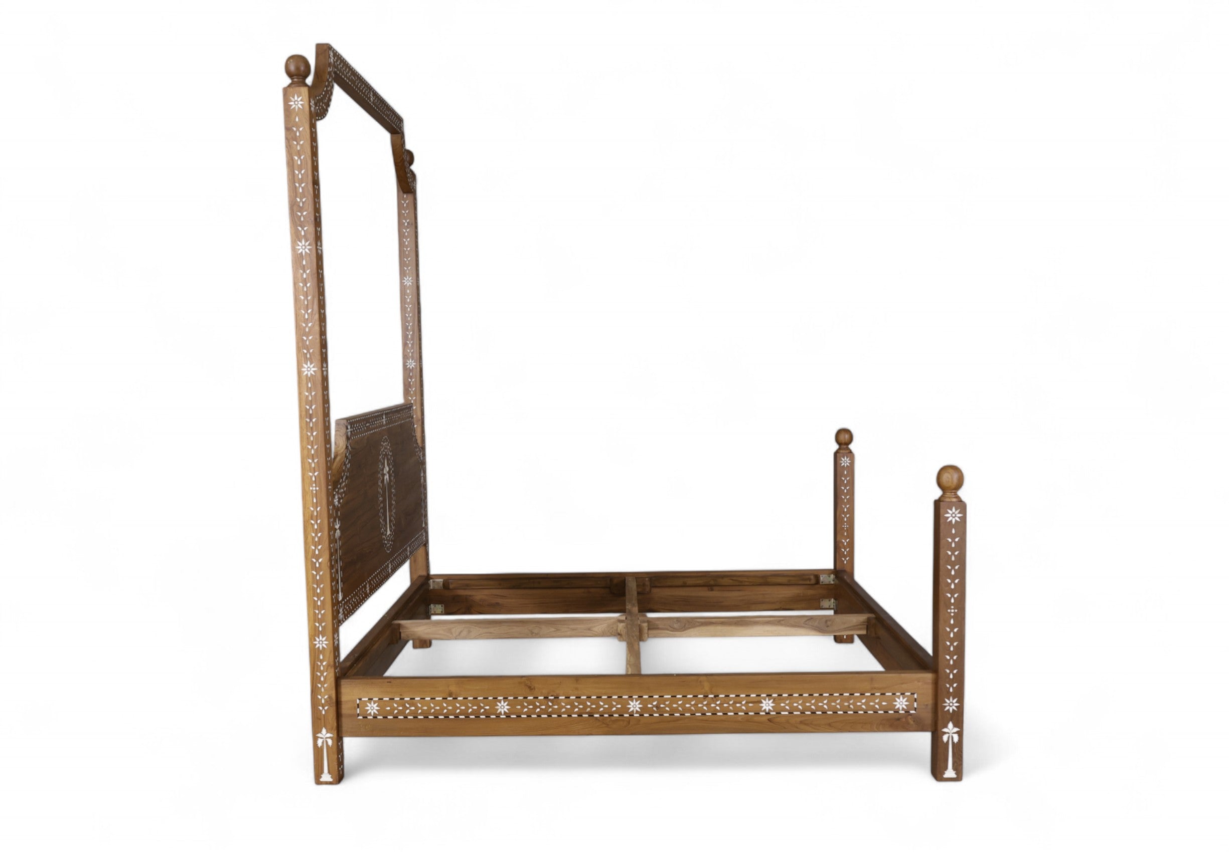 Wilmot Inlaid Bed