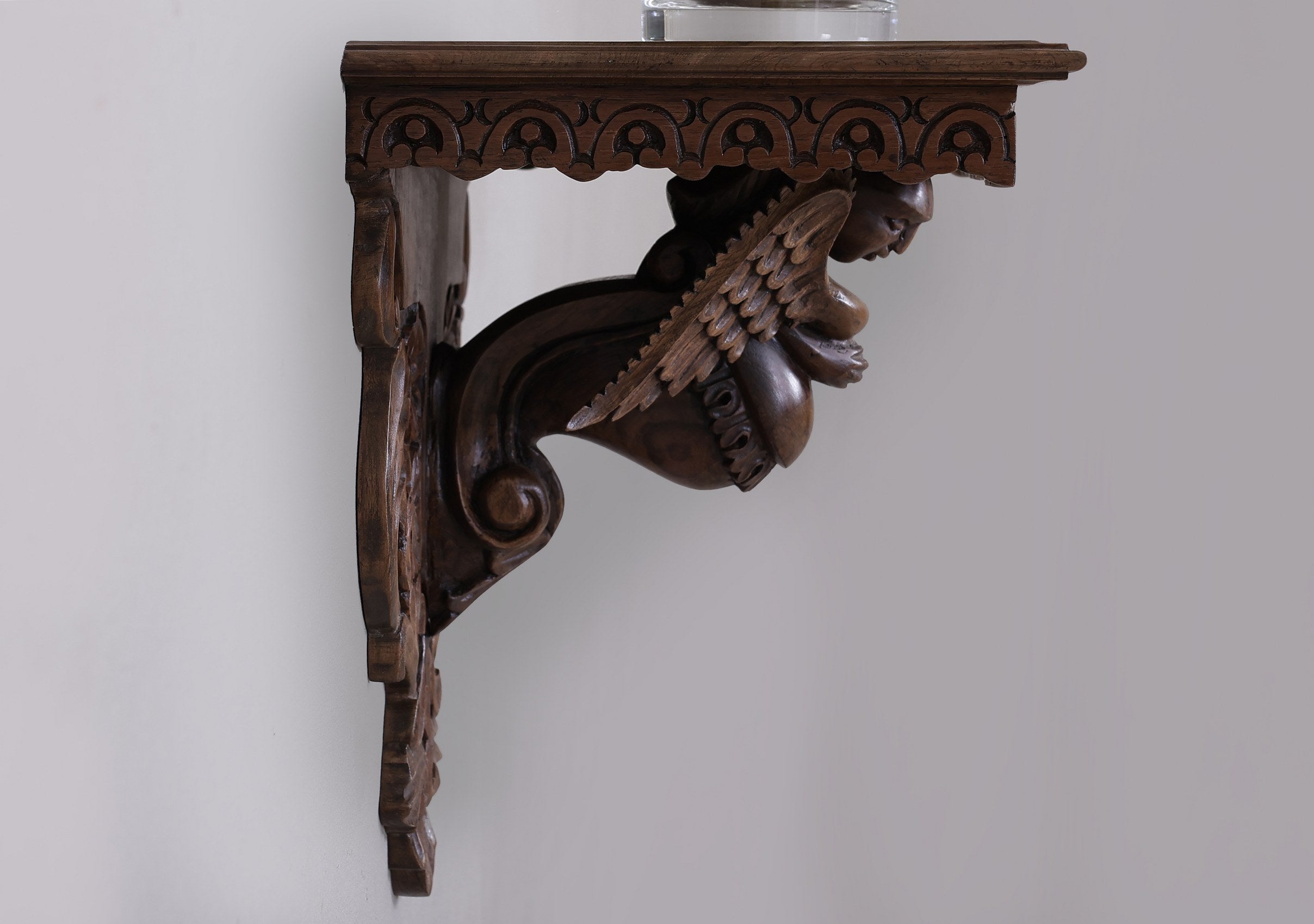 Walpole Angel Bracket