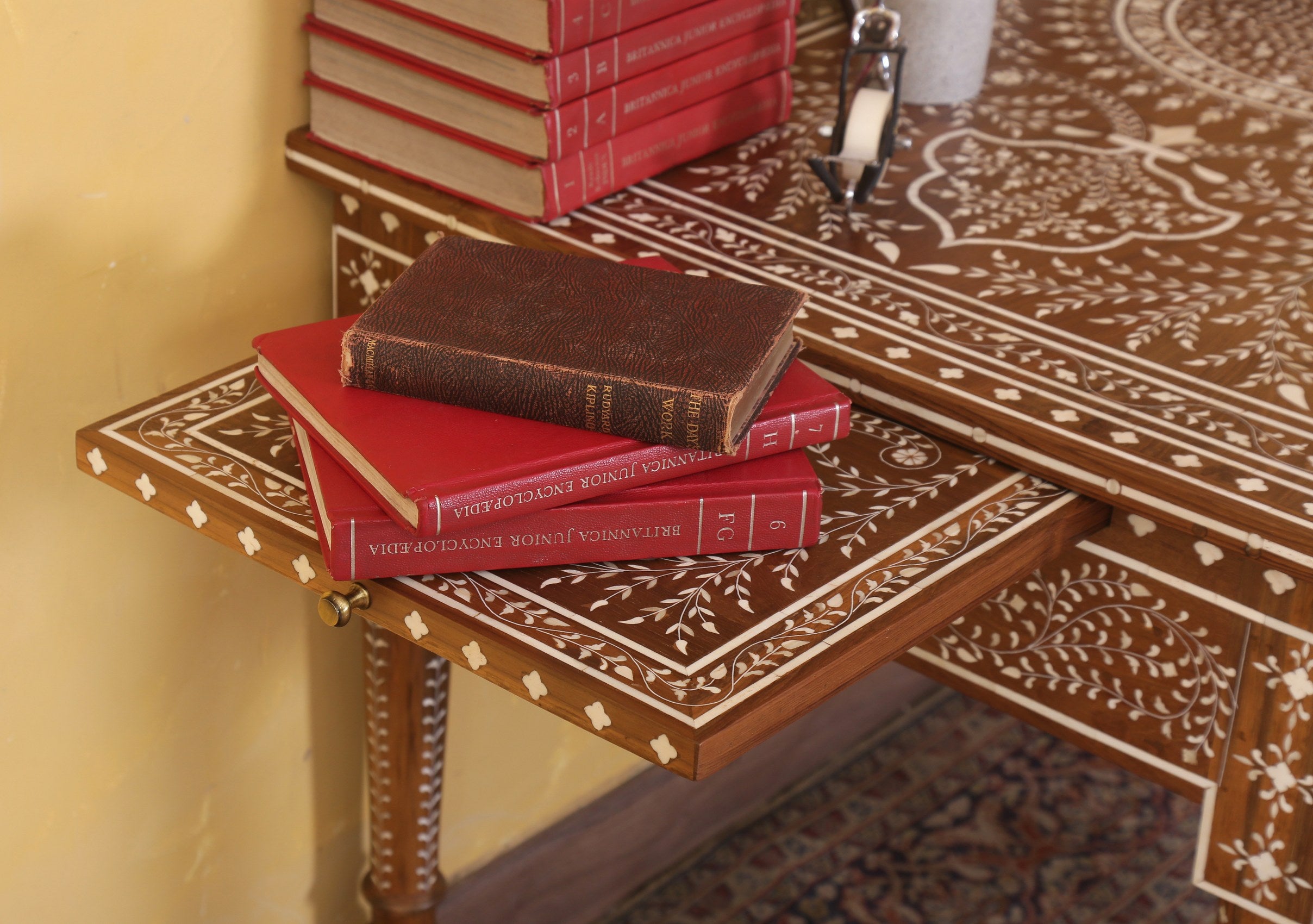 Stondon Inlaid Desk