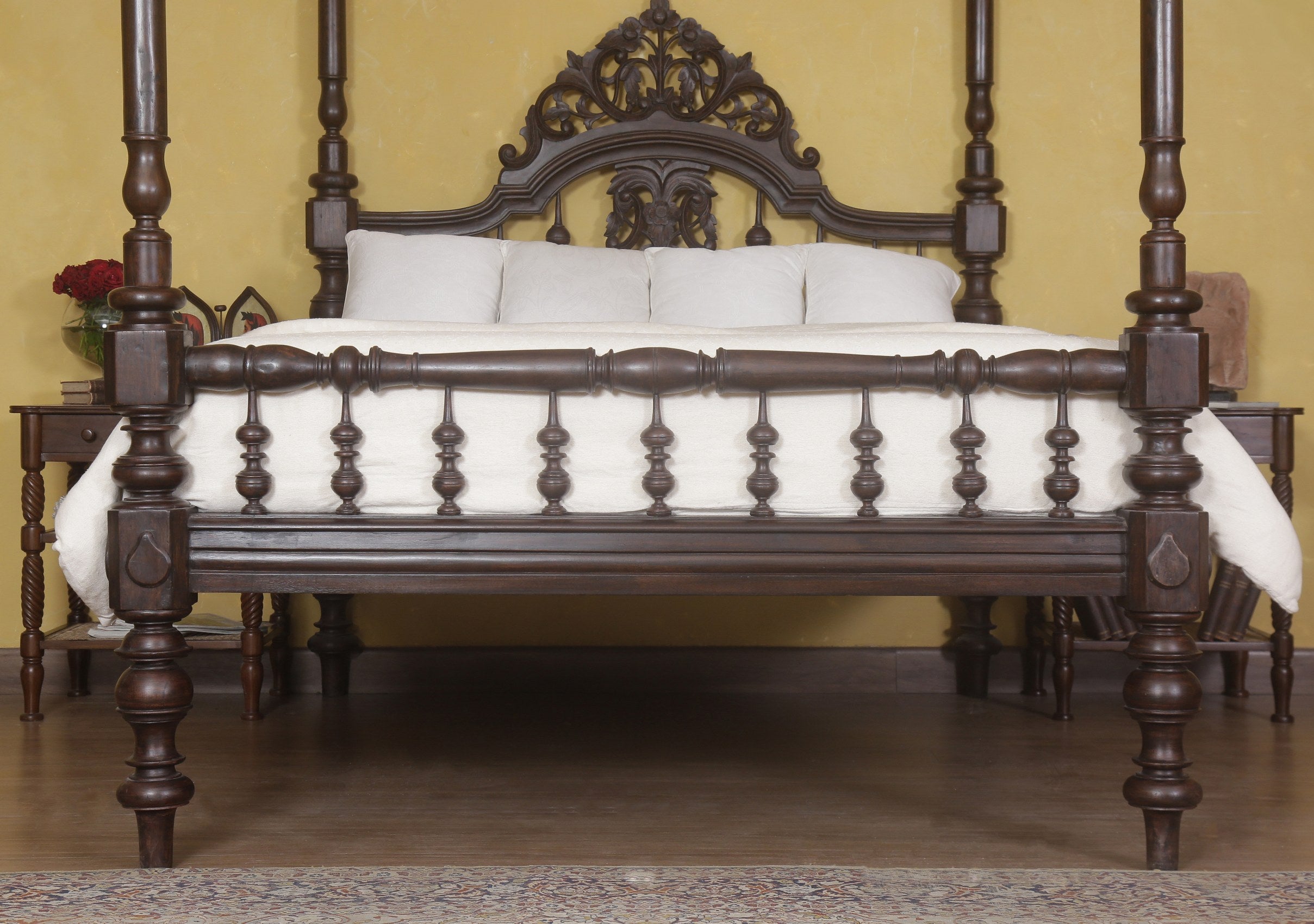 Warren Poster Bed